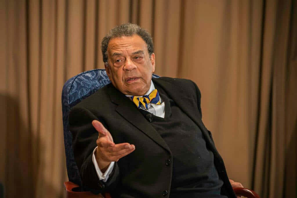 Andrew Young Speaking With The Audience Wallpaper