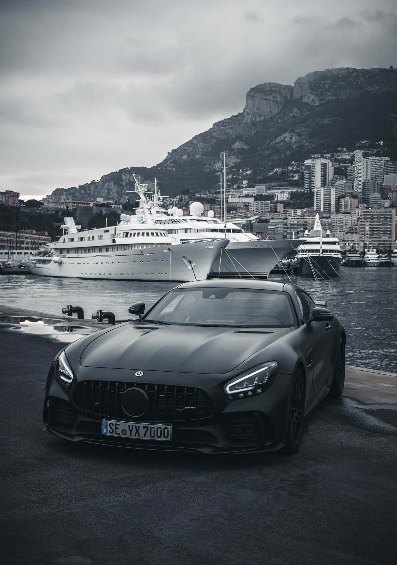 Black And White Android Amg Gt-r Boat Background