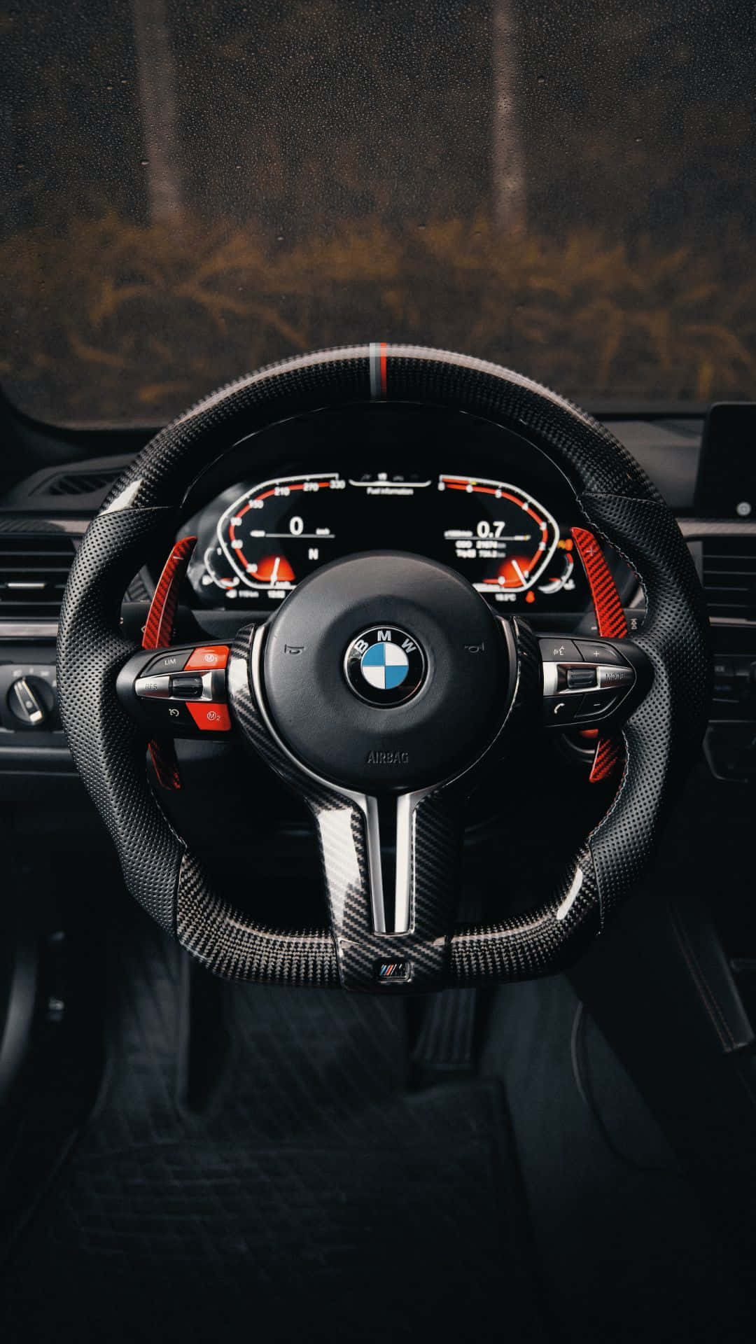 Stay connected with the newest BMW models and the world of Android.