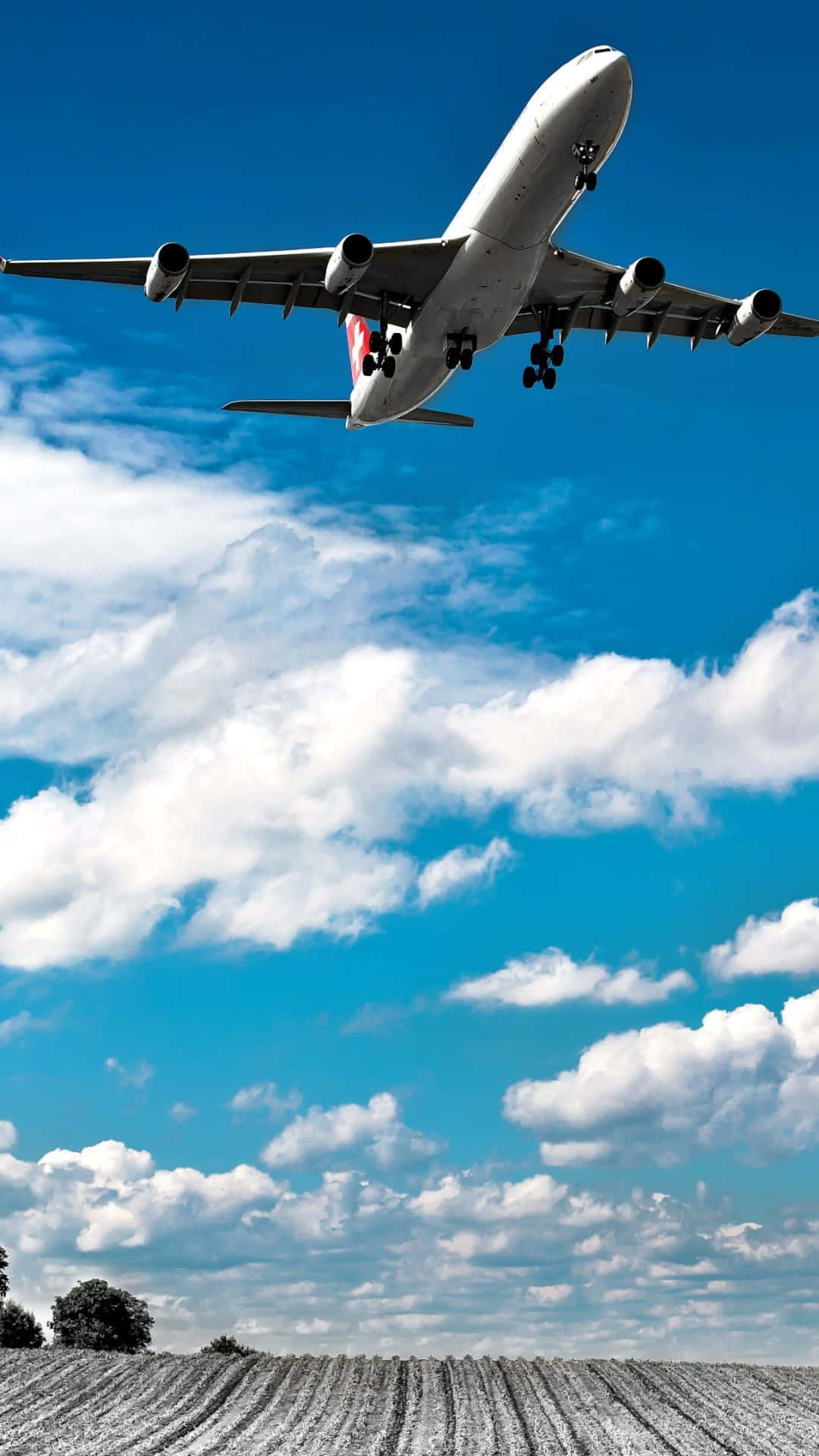 Flygplanmed Swiss International Airlines-logotyp Android Flygplansbakgrund.
