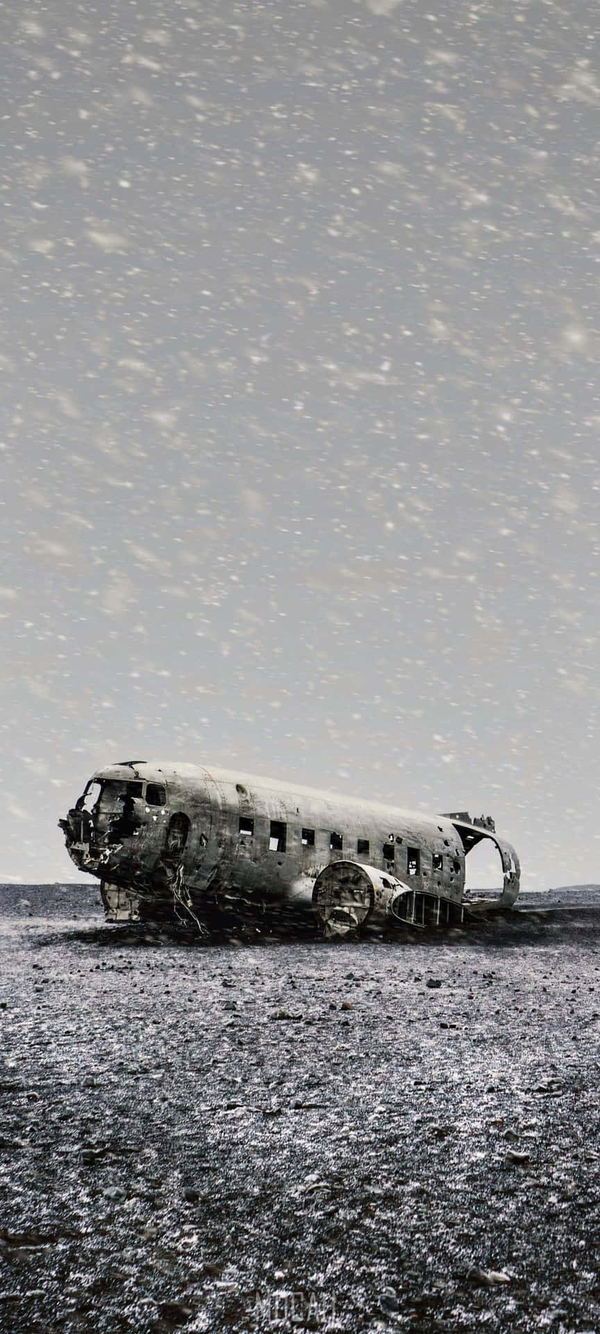 Black And White Crashed Airplane Android Plane Background