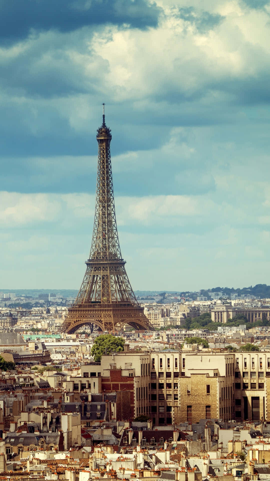 Sfondodi Viaggio Per Android Con La Torre Eiffel Di Parigi E Gli Edifici