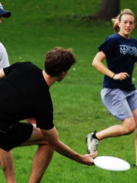 High School Athletes Playing Android Ultimate Frisbee Background