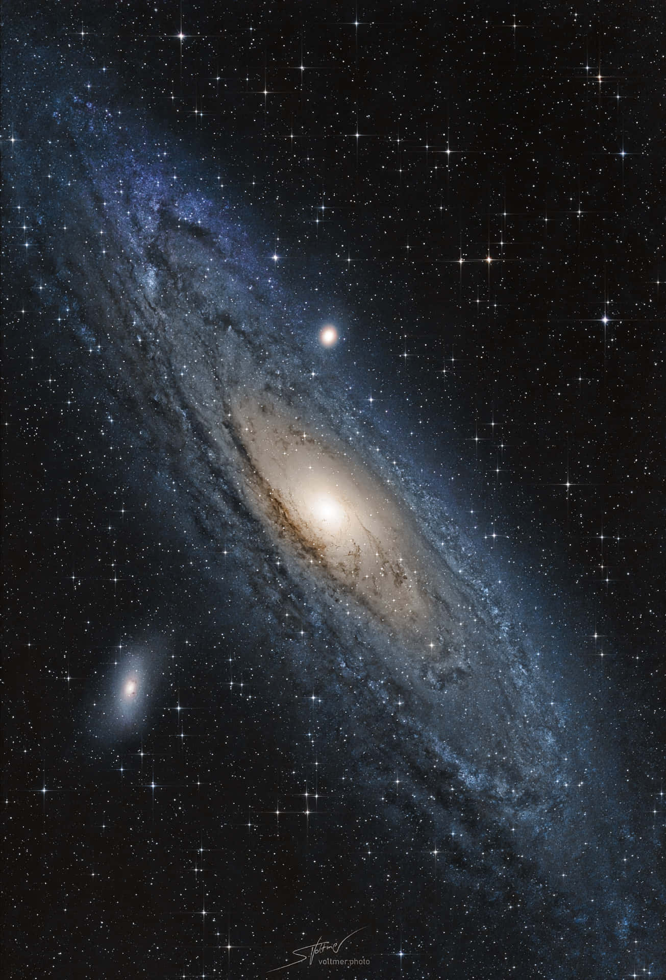 "Otherworldly Beauty - The Andromeda Galaxy in 4k" Wallpaper
