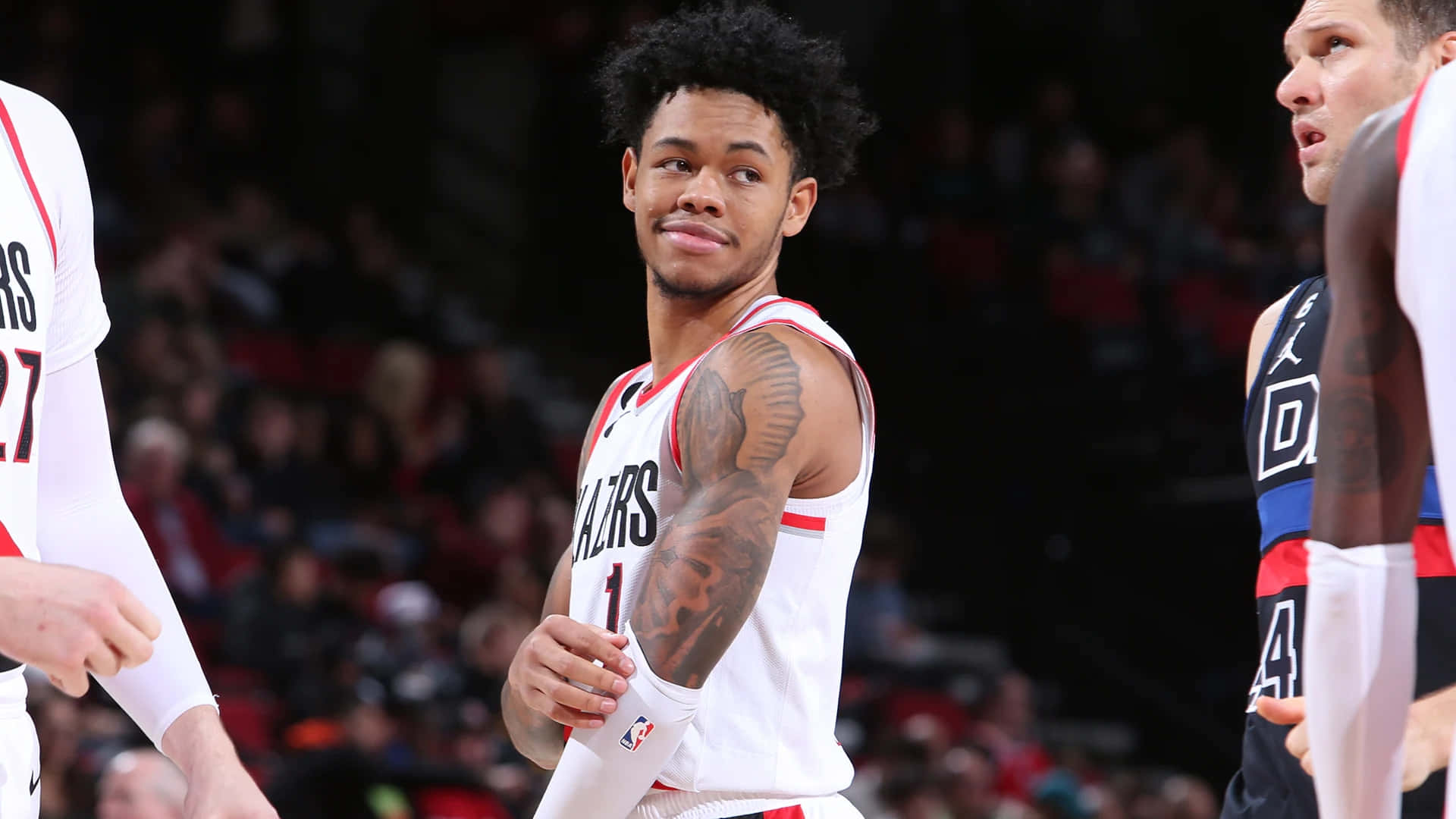 Anfernee Simons Portland Trail Blazers Court Side Achtergrond