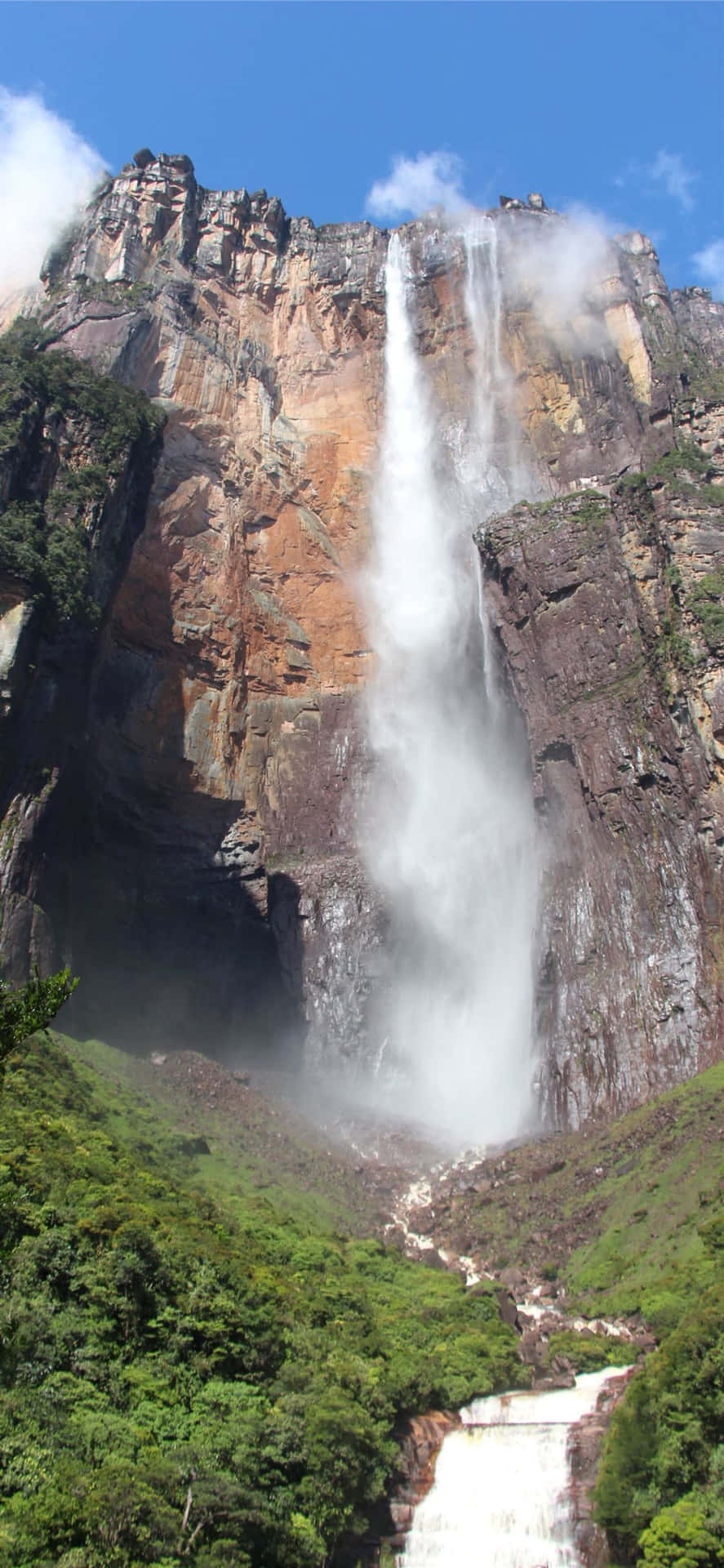 Angel Falls In Canaima National Park Wallpaper