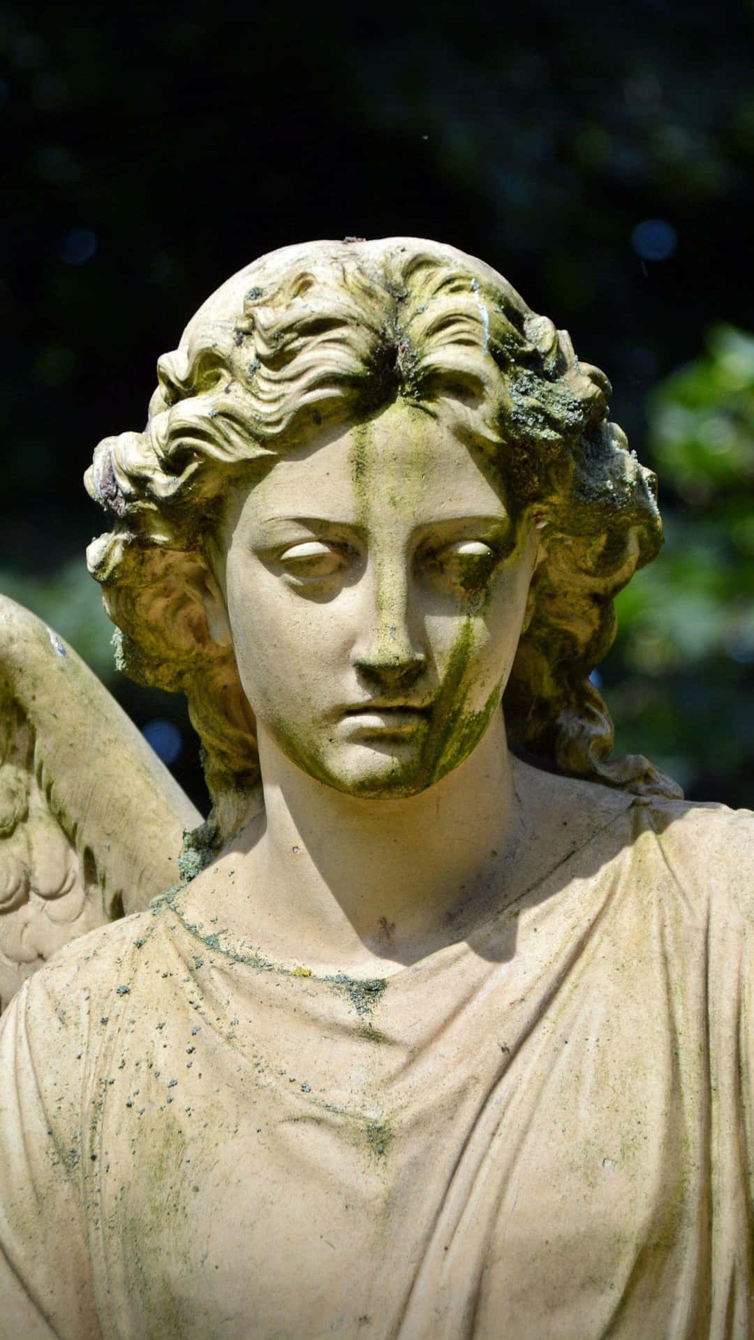 Angel Statue Weathered Details Wallpaper