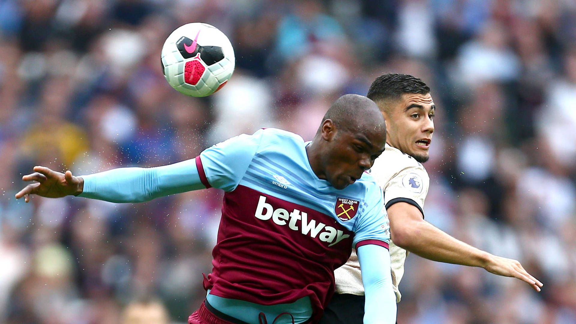 Angelo Ogbonna In Action On Field Wallpaper