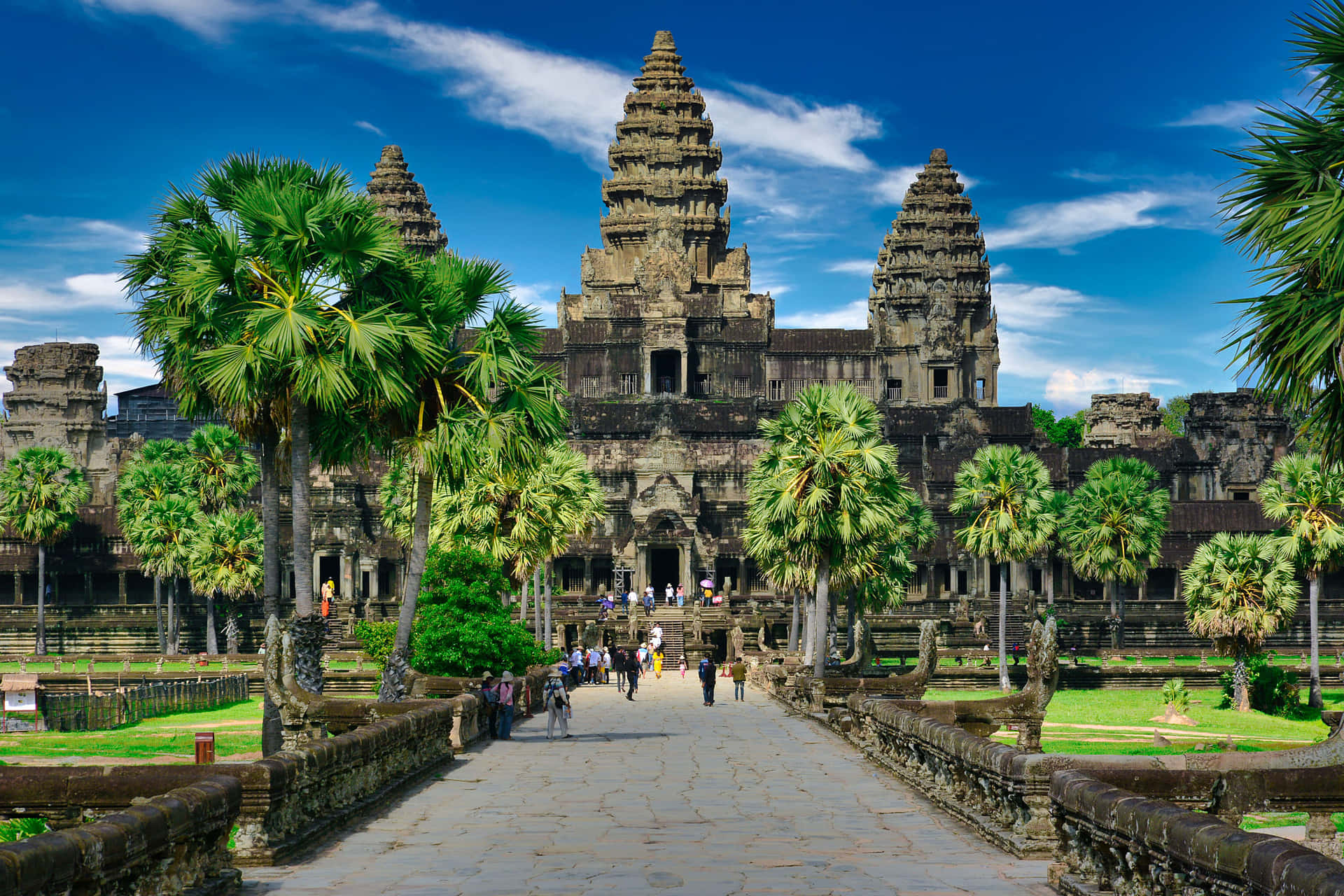 Angkor Thom Beneath Blue Sky Wallpaper