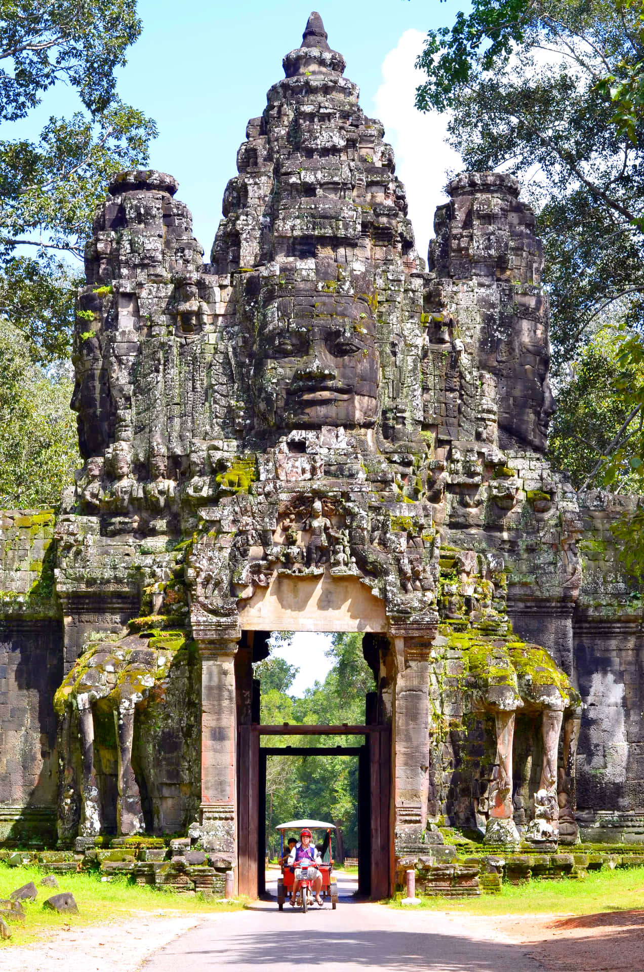 Angkor Thom Ruins Phone Wallpaper