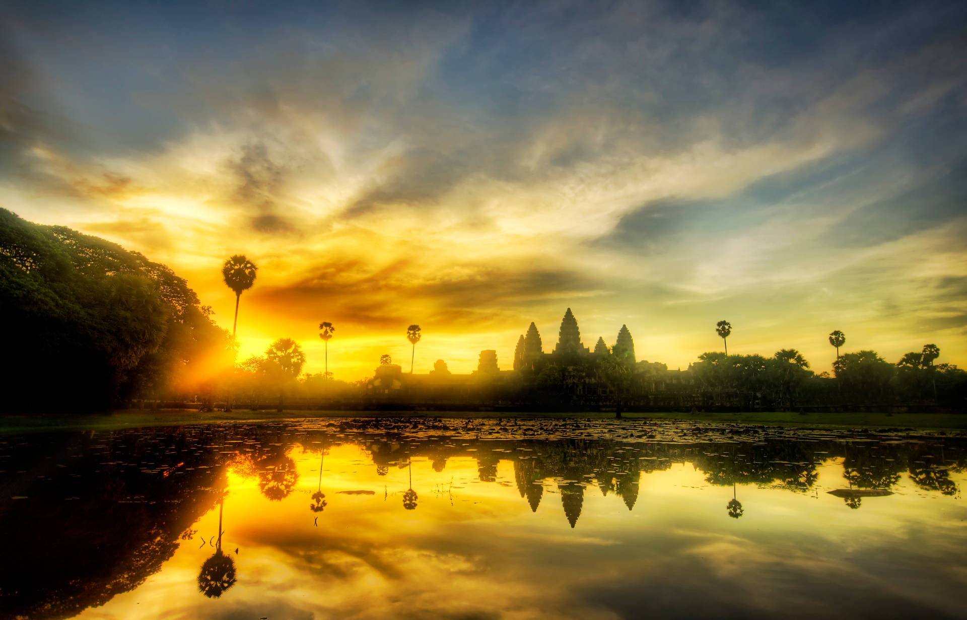 Angkorwat Sotto Un Bellissimo Cielo Al Tramonto Sfondo
