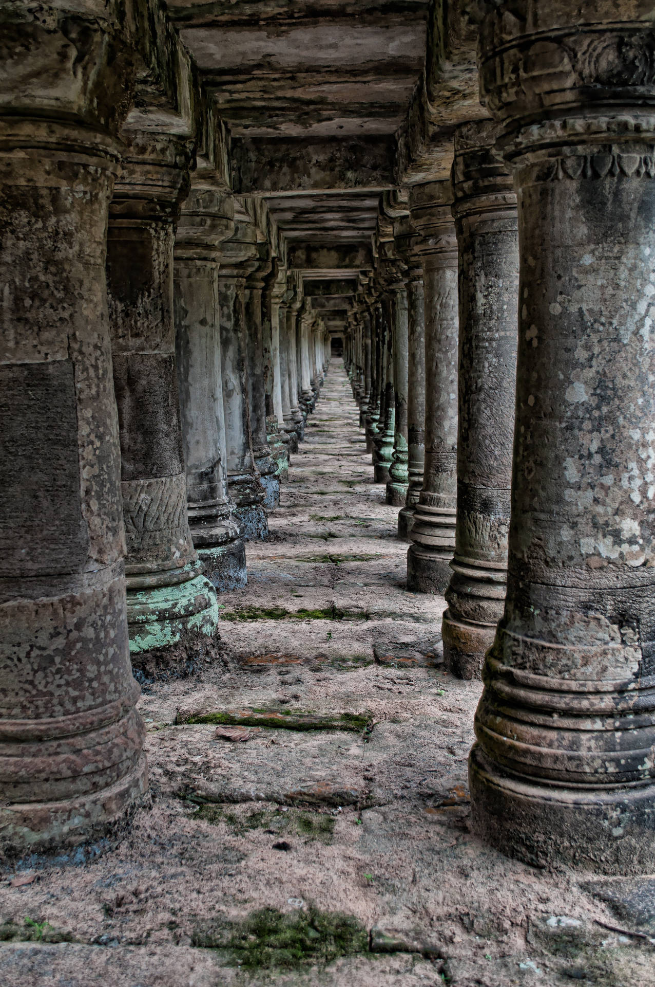 Angkor Wat Pillars Phone Wallpaper