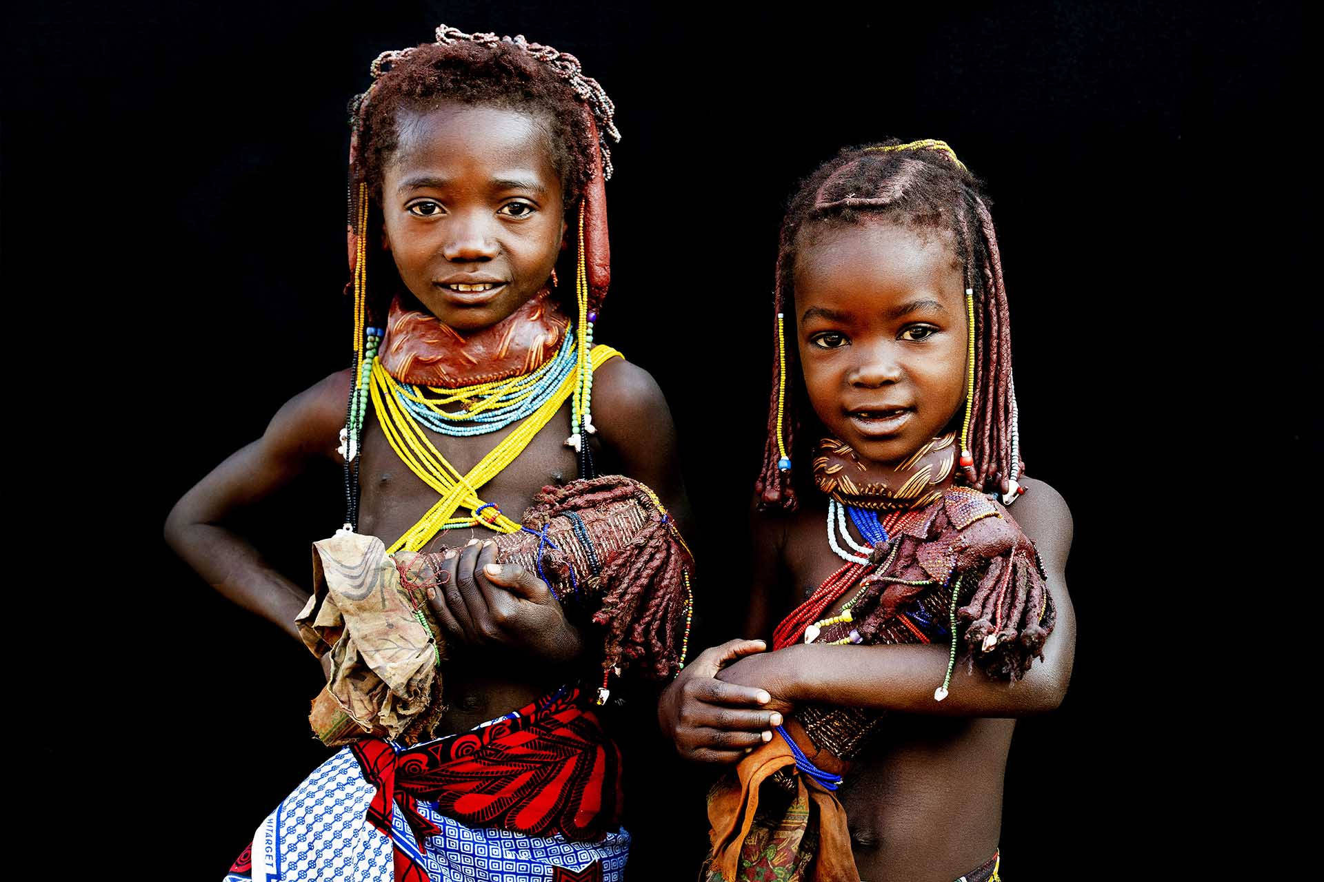 Angola Young Tribe Girls Wallpaper