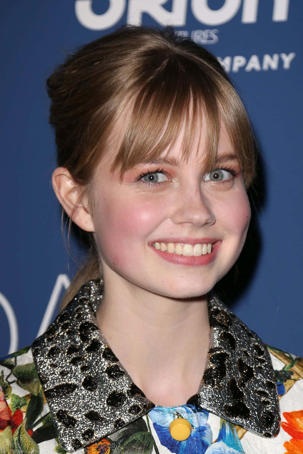 Angourie Rice Smiling Event Portrait Wallpaper