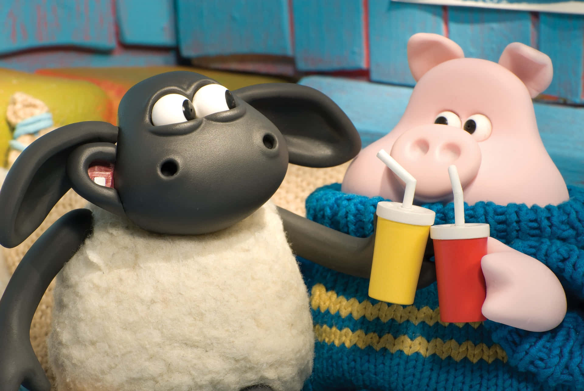 Animated Sheepand Pig With Drinks Wallpaper