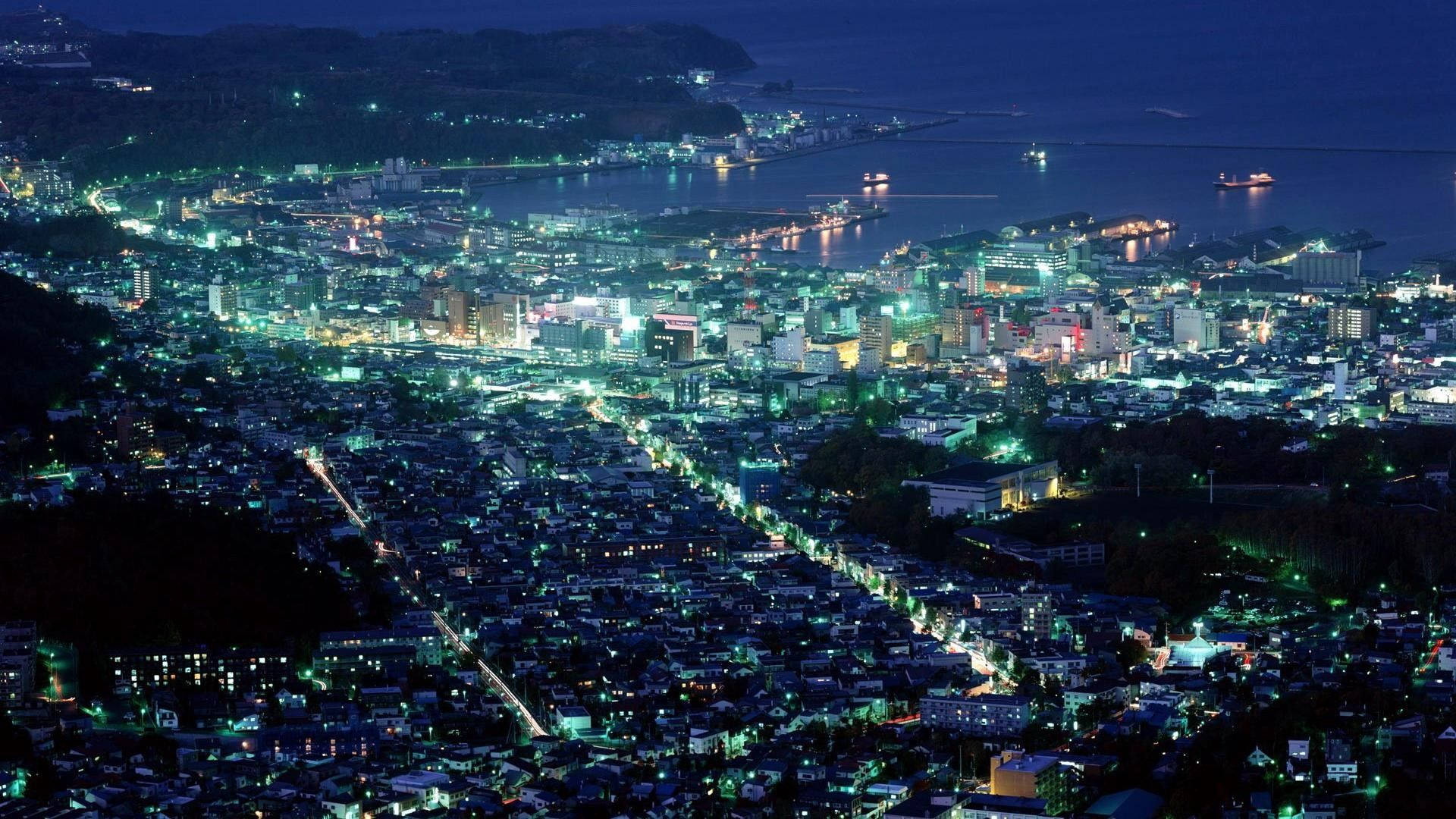 Utforskaen Levande Anime Night City. Wallpaper