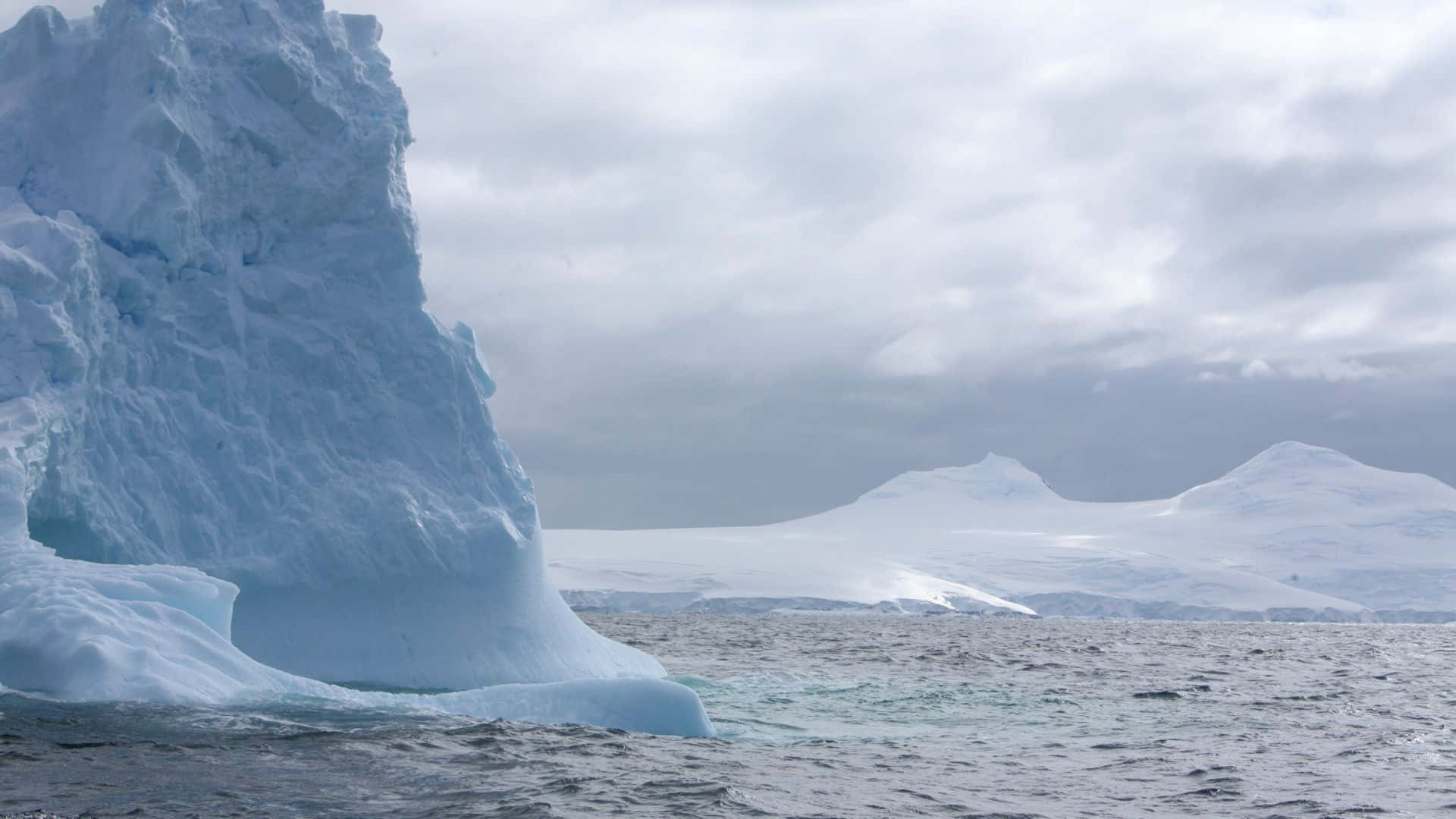Elhorizonte Infinito Del Terreno Helado De La Antártida.