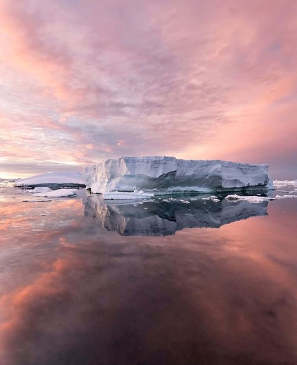 Weitläufigschön Und Majestätisch, Antarktikas Natürliche Gletscherlandschaft.