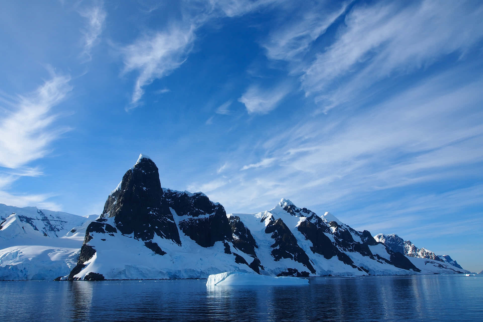 Endloserausblick Auf Die Antarktis-eisberge