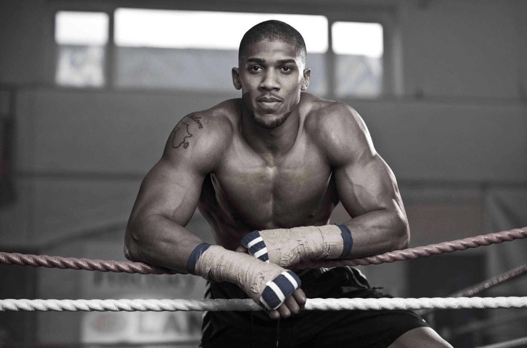 Anthony Joshua Leaning On Ropes Wallpaper