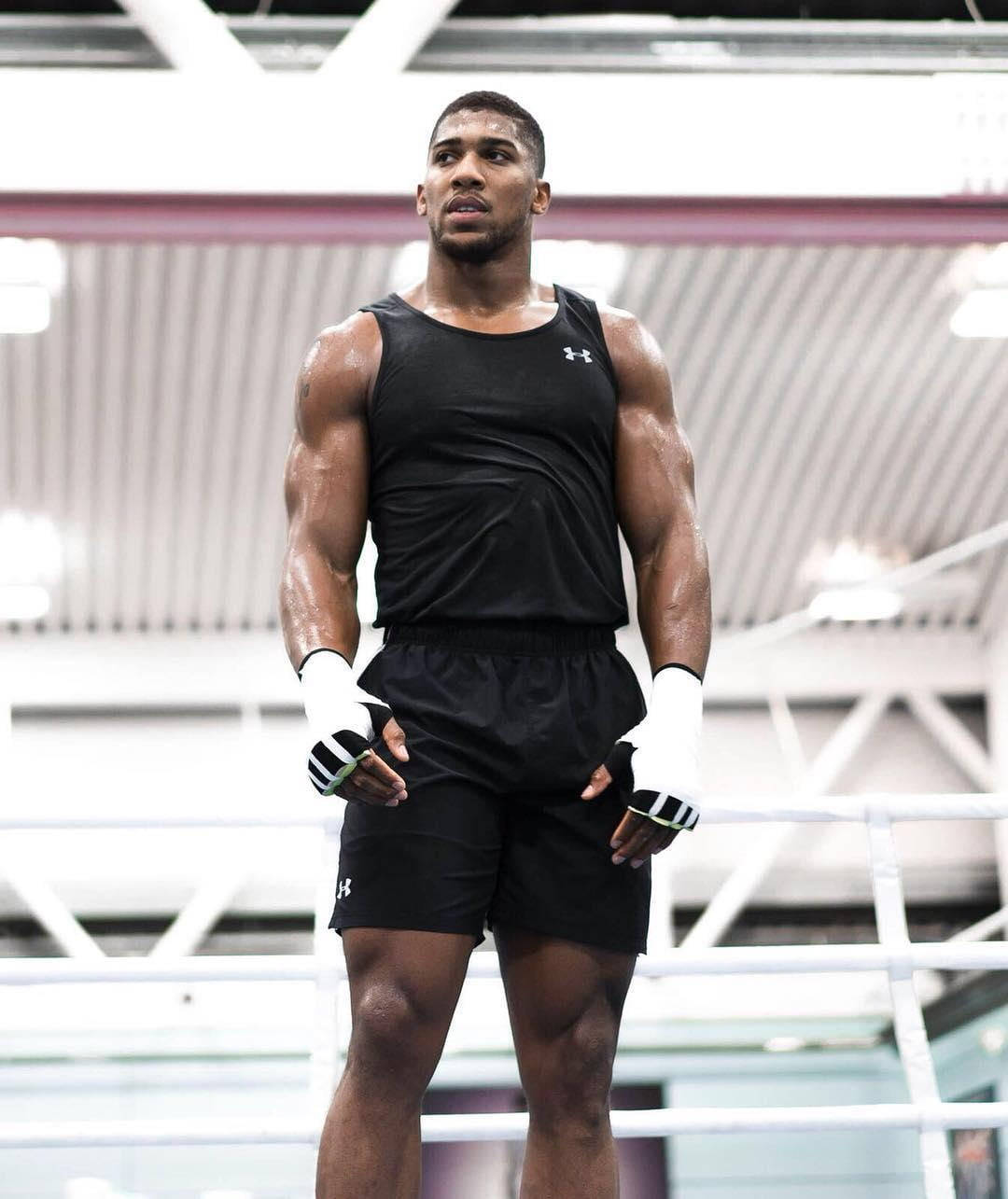 Anthony Joshua Muscular Gym Wallpaper