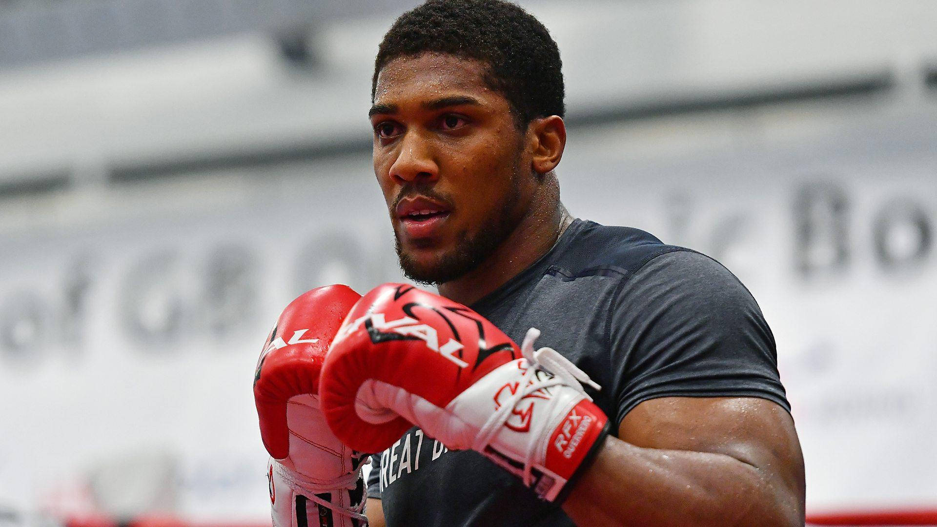 Anthonyjoshua Rote Boxhandschuhe Wallpaper