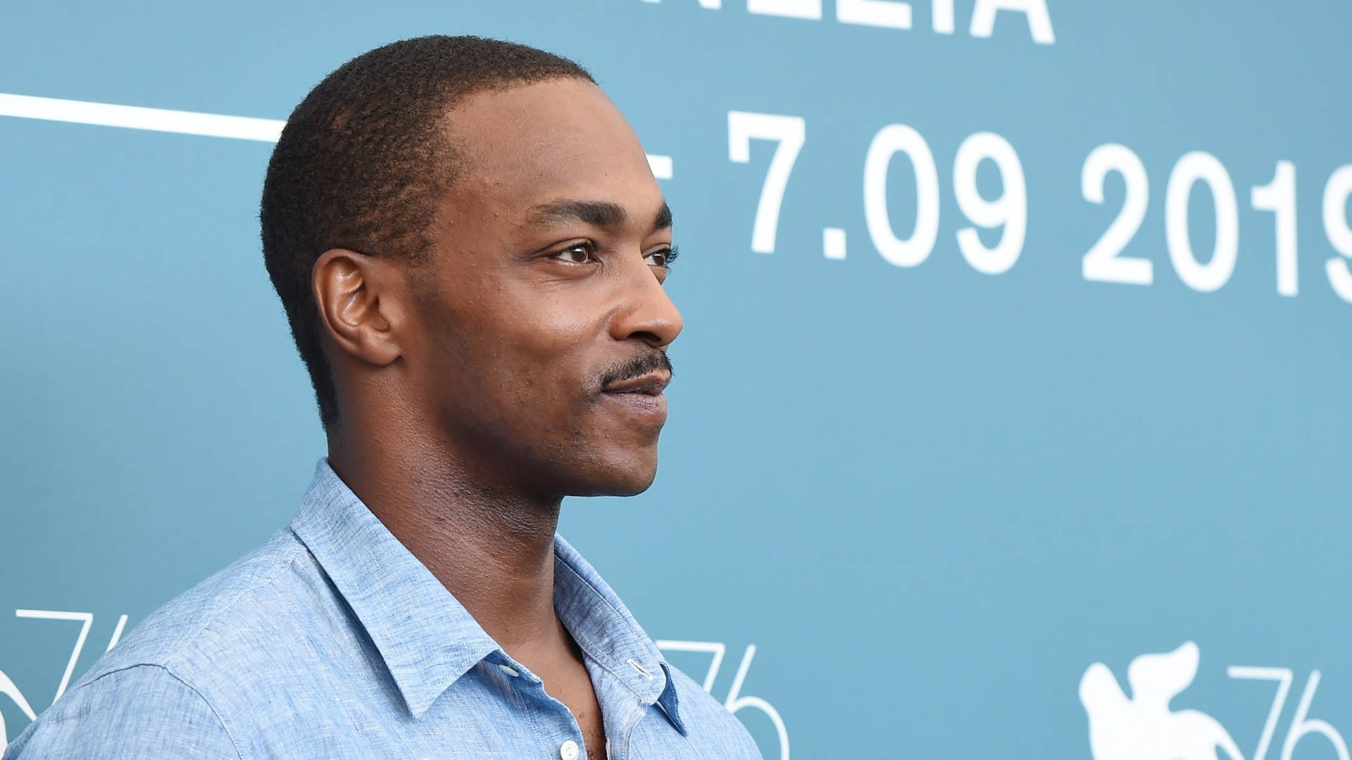Anthony Mackie In Venice 2019 Wallpaper