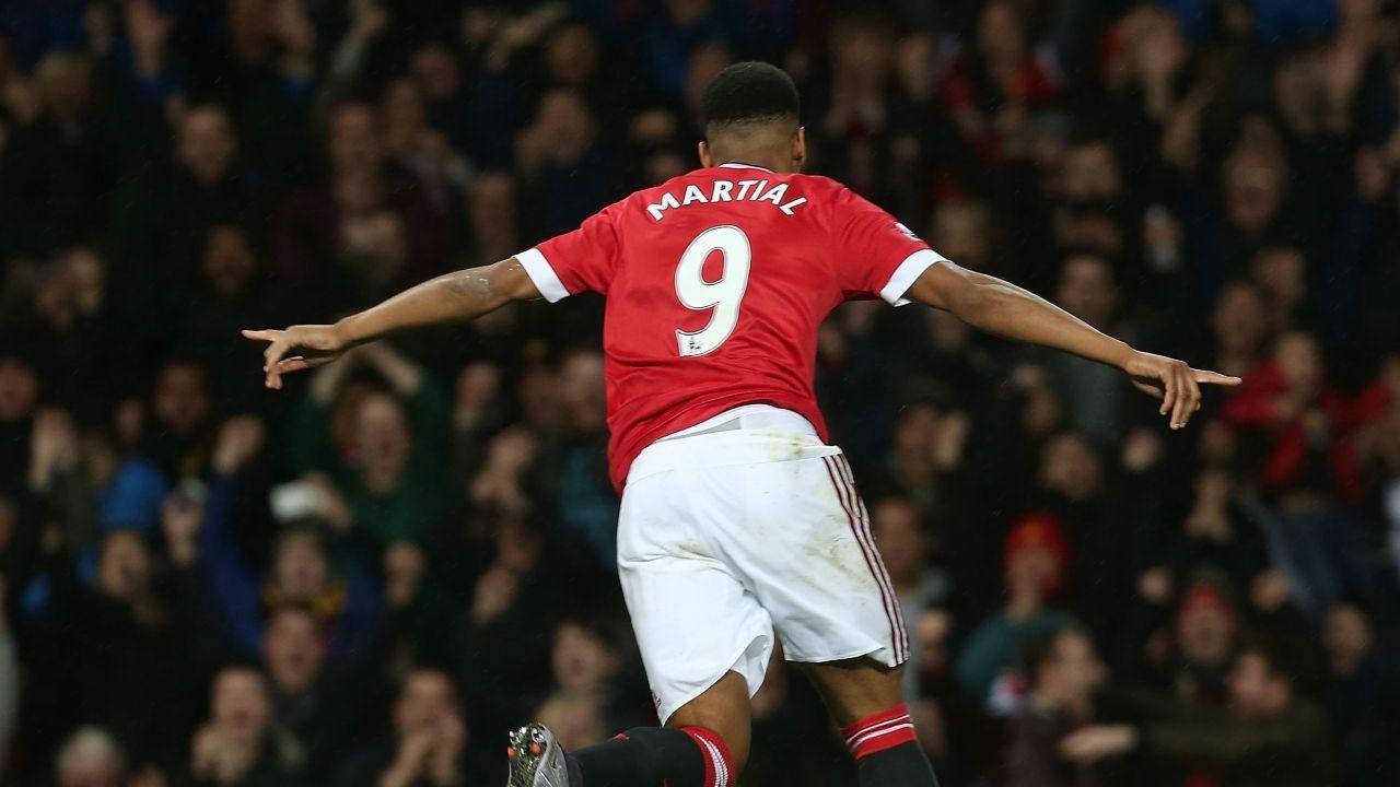 Anthonymartial Med Utsträckta Armar. (this Is A Direct Translation. In The Context Of Computer Or Mobile Wallpaper, It Might Make More Sense To Add Some Descriptive Words Or Phrases To Make It More Appealing, Such As 