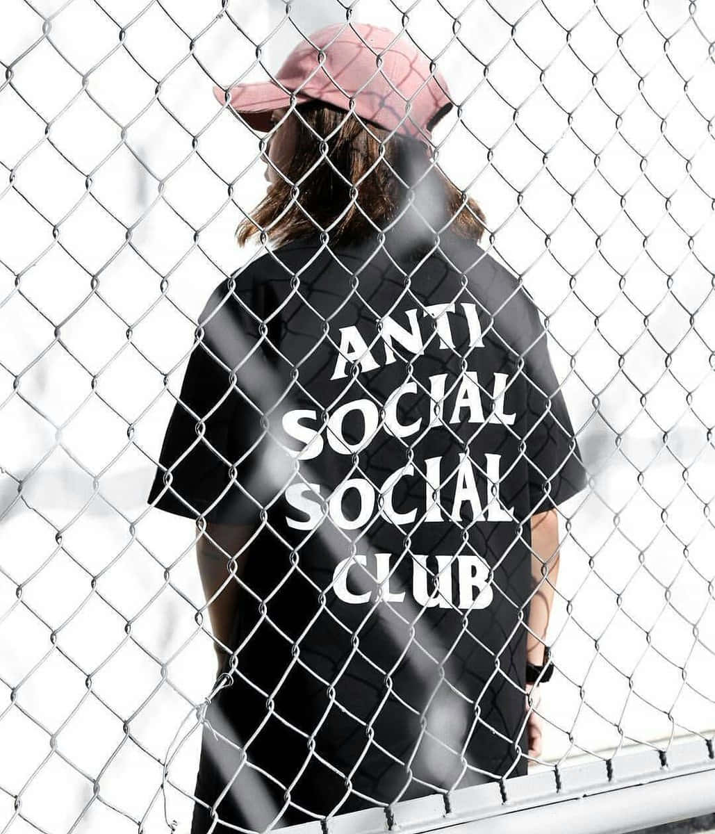 Backgroundkvinna I Anti Social Club Iphone-bakgrund. Wallpaper