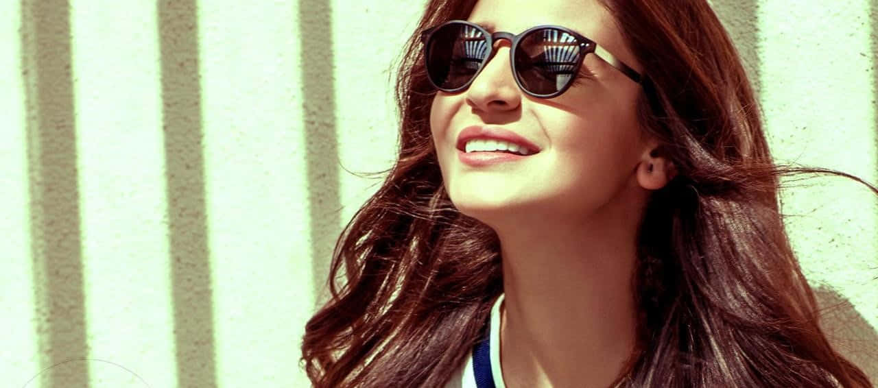 Anushka Sharma Background