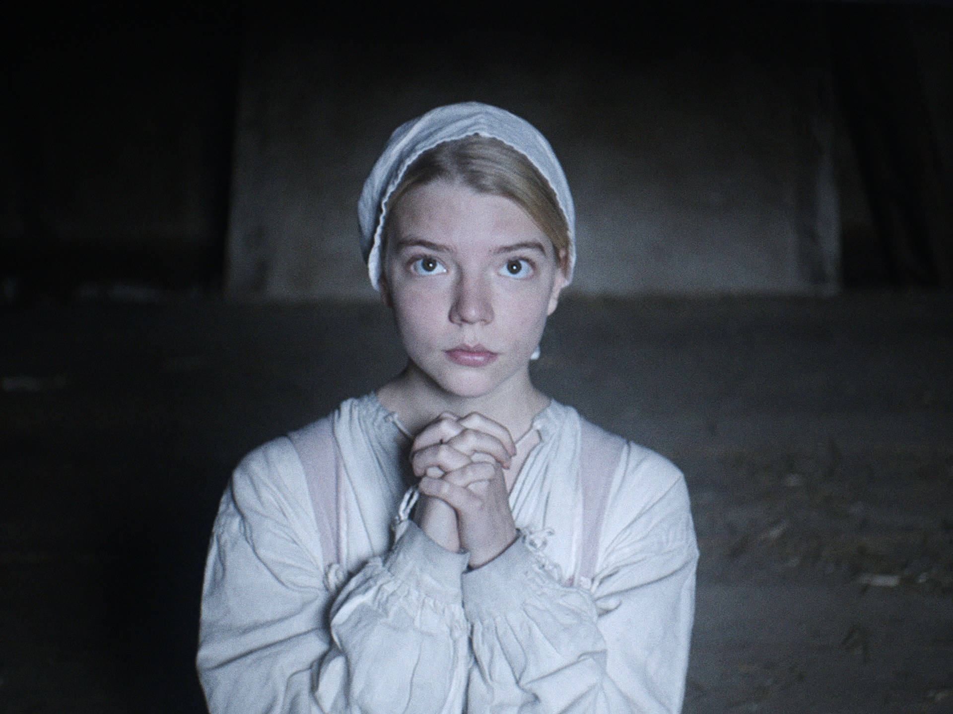 Anya Taylor-joy In The Witch Wallpaper