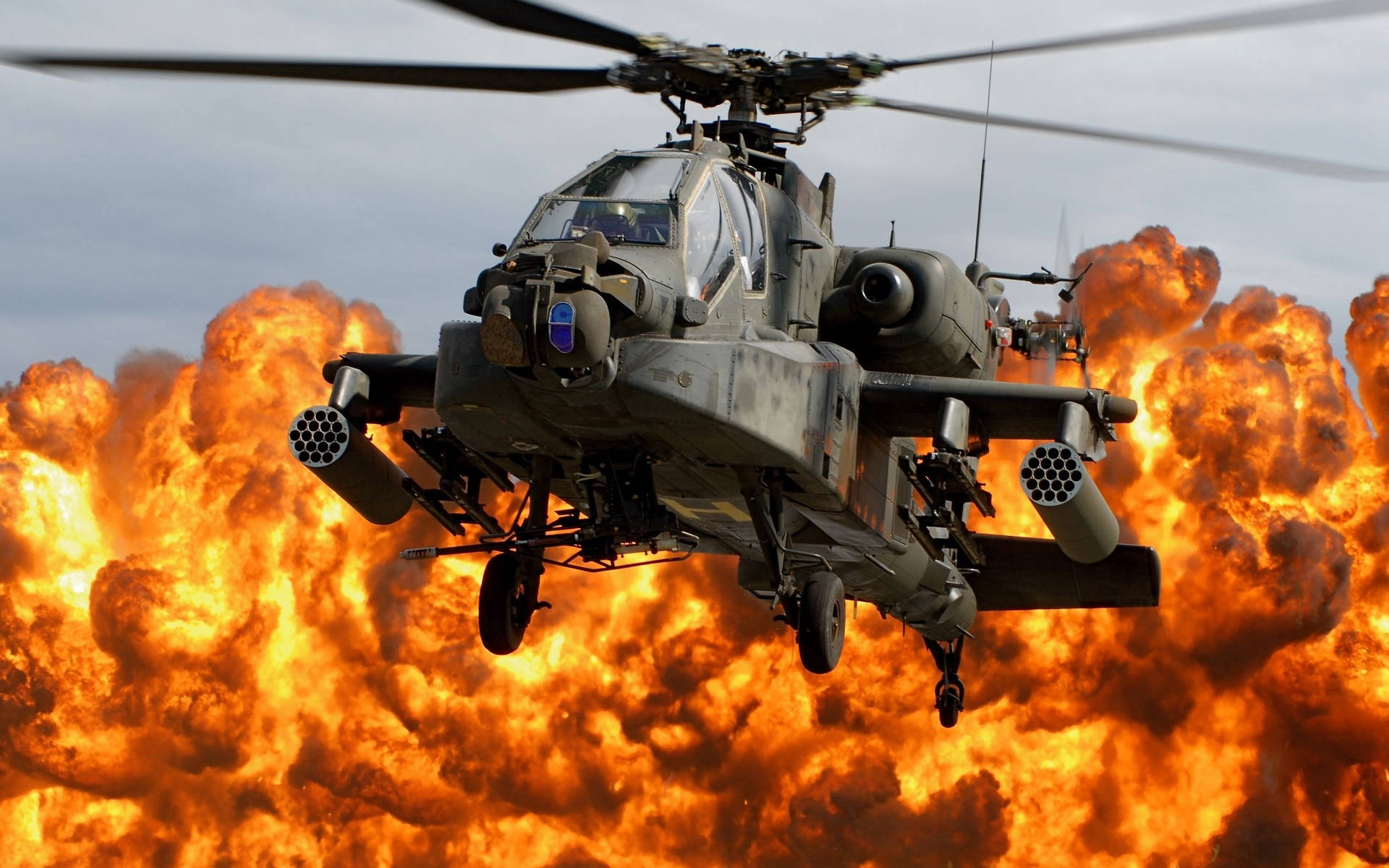 Apache Military Helicopter Flying Clear Wallpaper