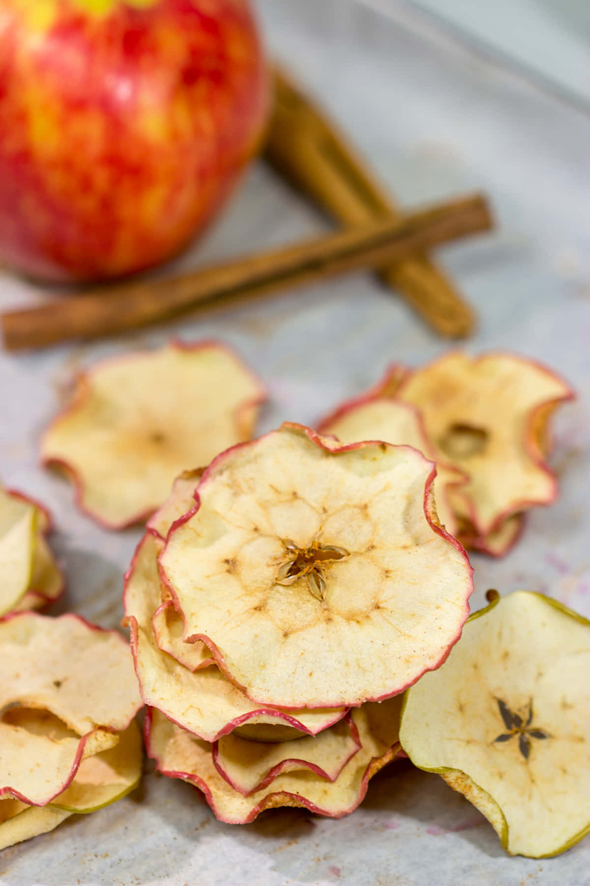 Apple Cinnamon Chips Snack Wallpaper