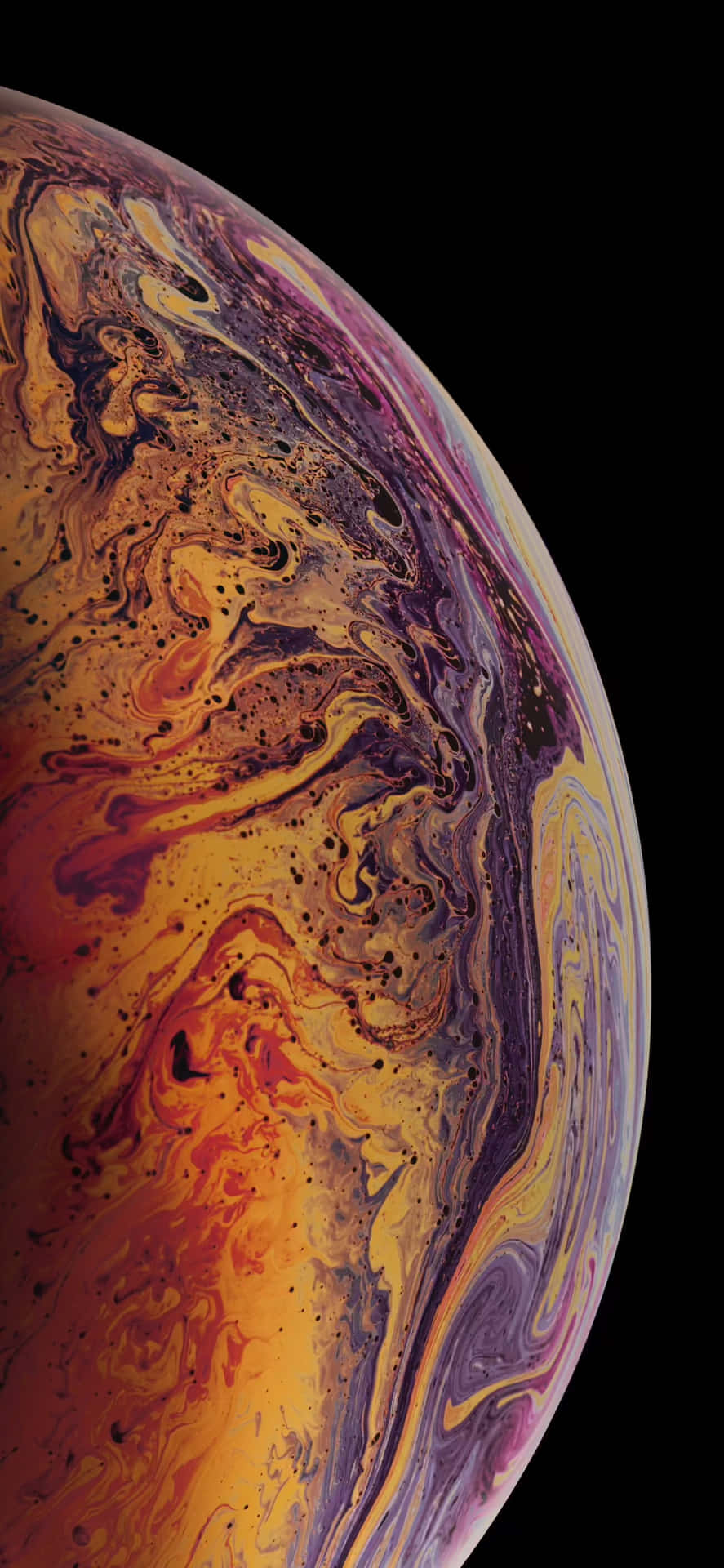 Et billede af en Apple iPhone XS med et farverigt swirl. Wallpaper