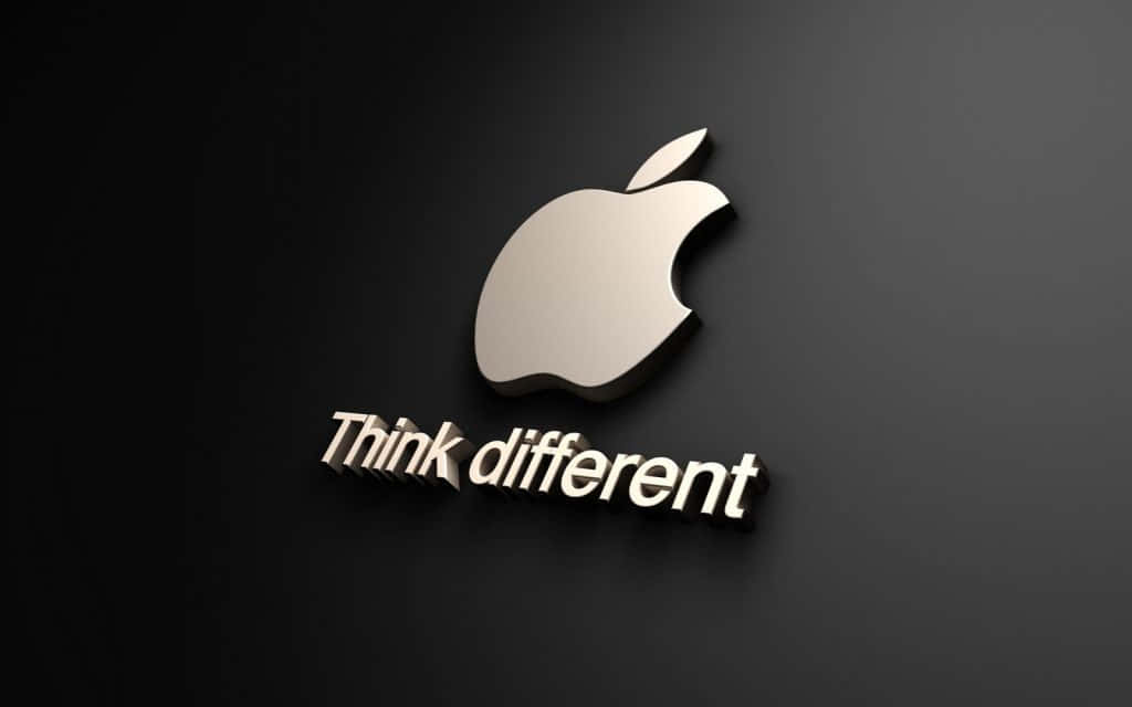 Unatoma De Cerca De Un Logotipo De Apple Con Un Acabado Brillante.