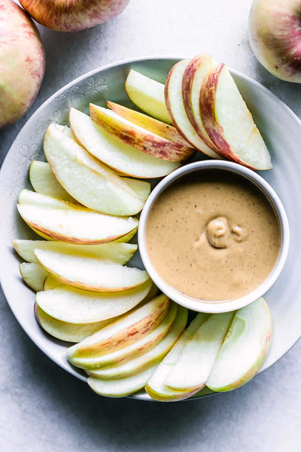 Appelschijfjes Met Pindakaas Dip Achtergrond