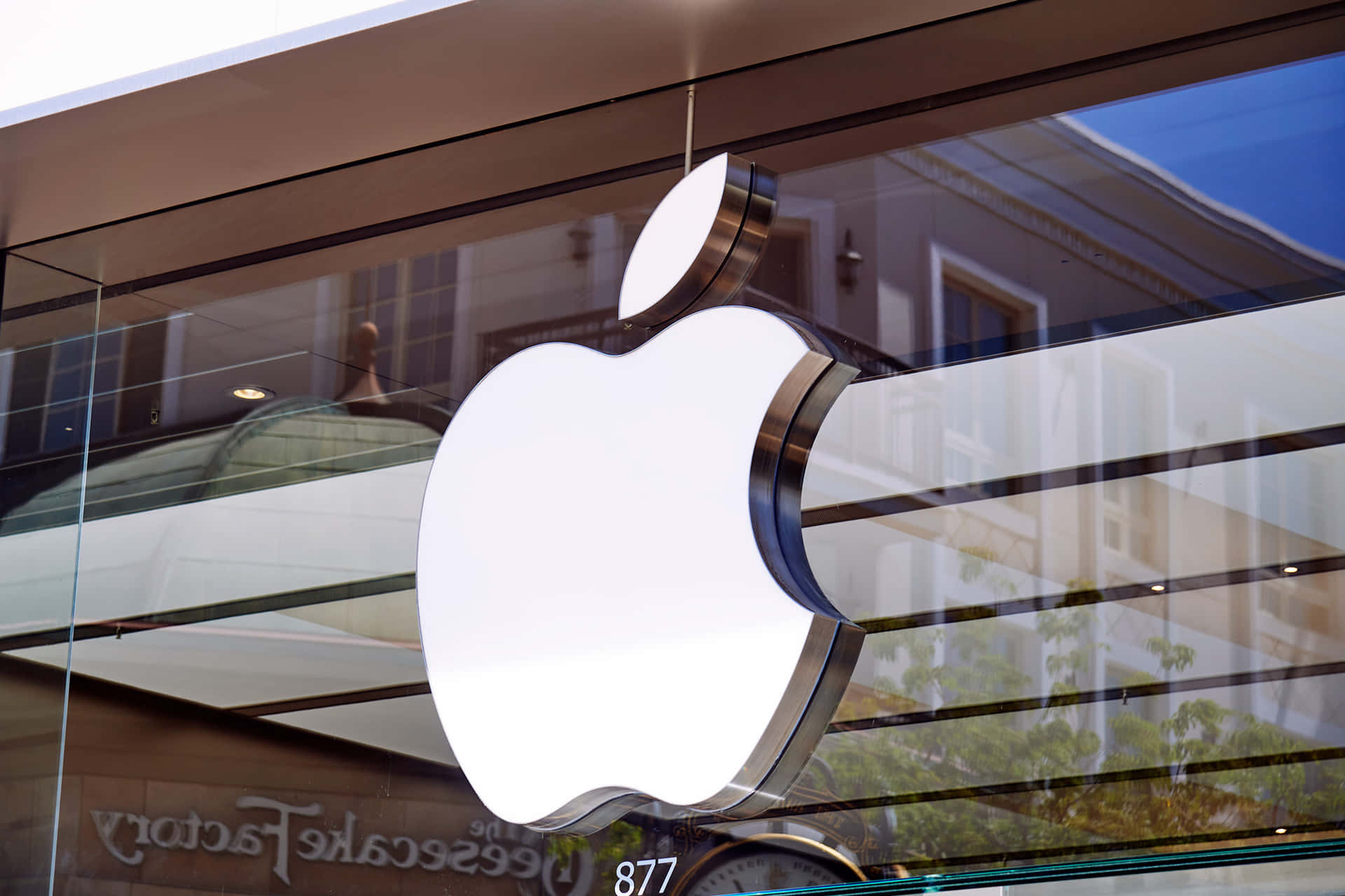 Apple Store Logo Exterior Wallpaper
