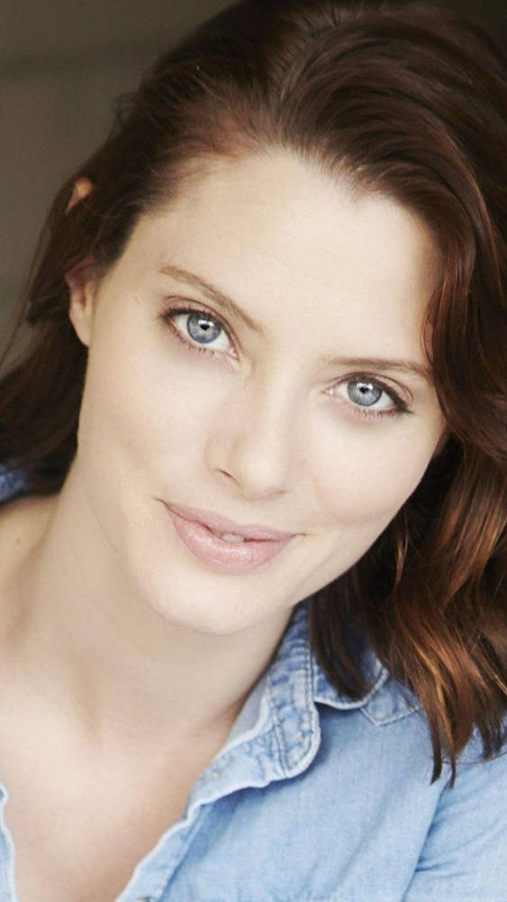 April Bowlby With Her Glowing White Skin Wallpaper