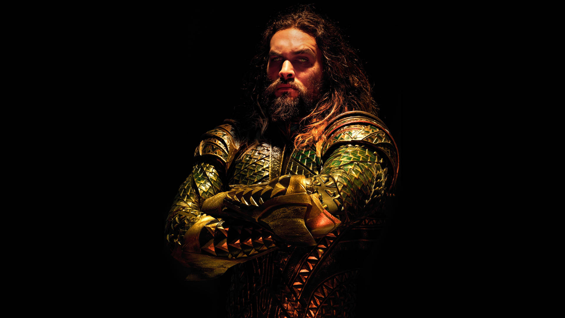 Arthur Curry is ready to avenge the sea in his Aquaman battle suit Wallpaper
