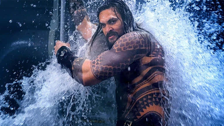 Aquaman On Waves Movie Background
