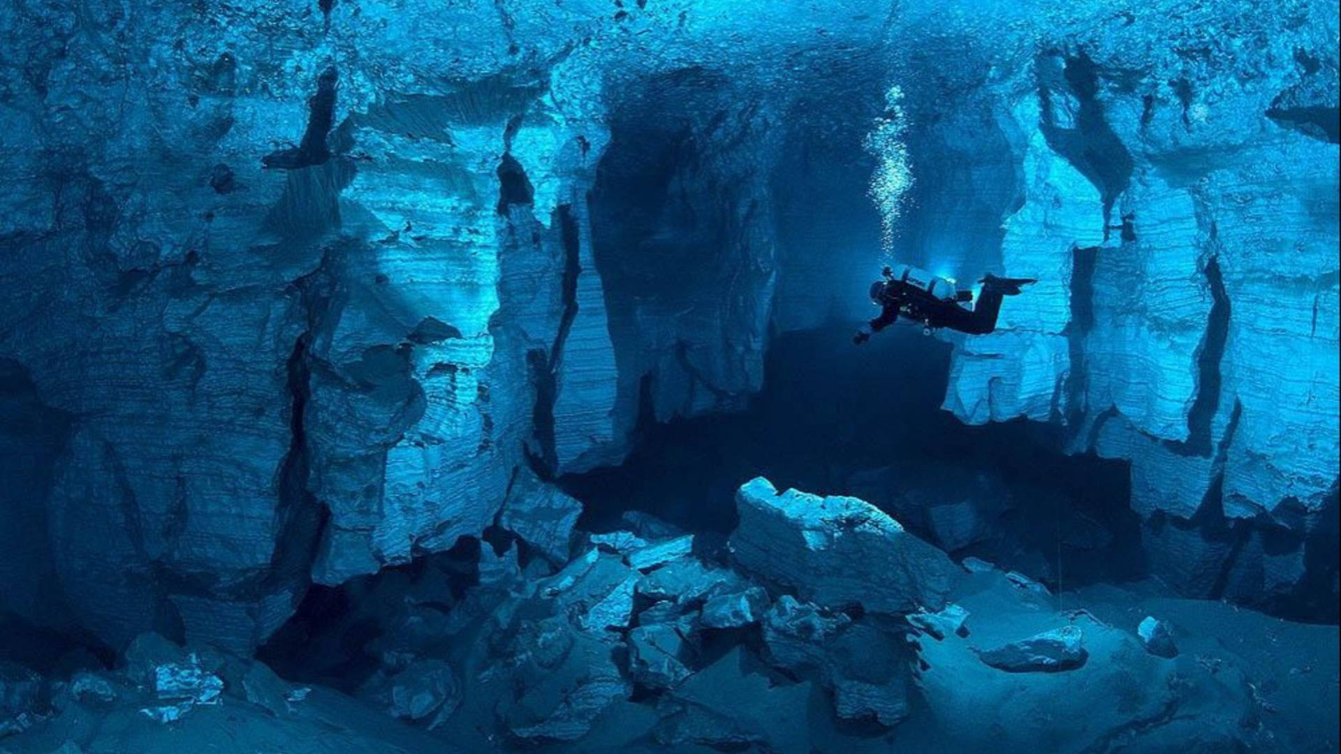 Aquatic Underwater Cave Wallpaper