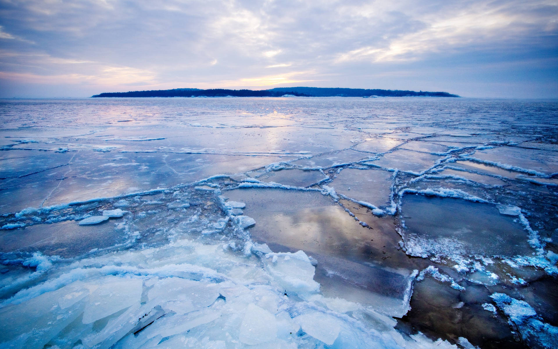 Arctic Frozen Sea Wallpaper