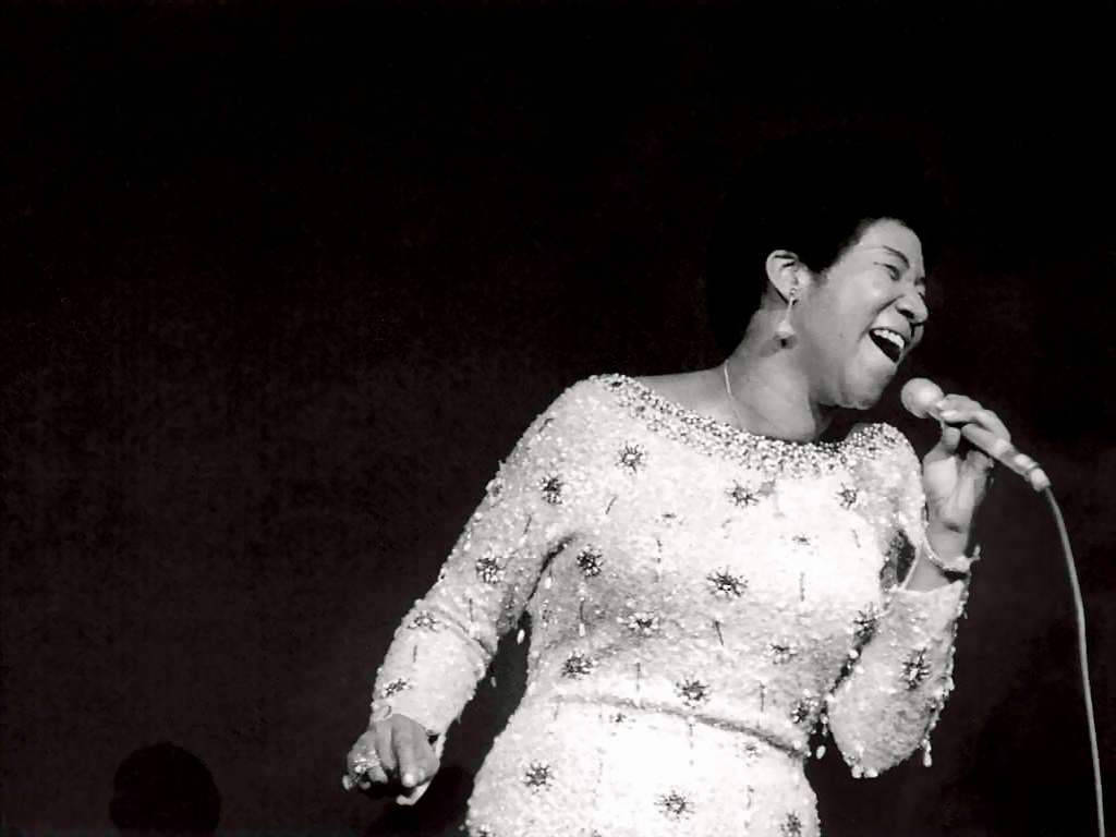 Aretha Franklin som synger Otis Reddings Respekt Wallpaper