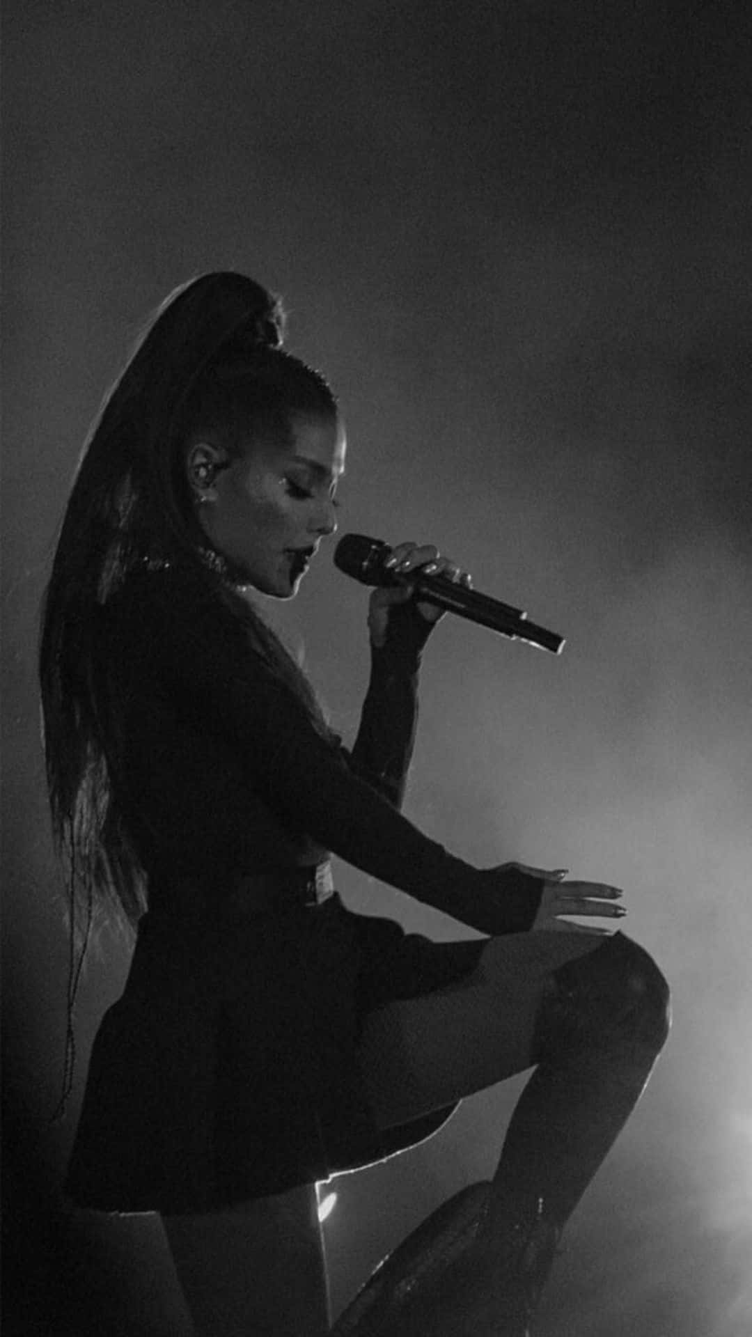 Ariana Grande In Concert