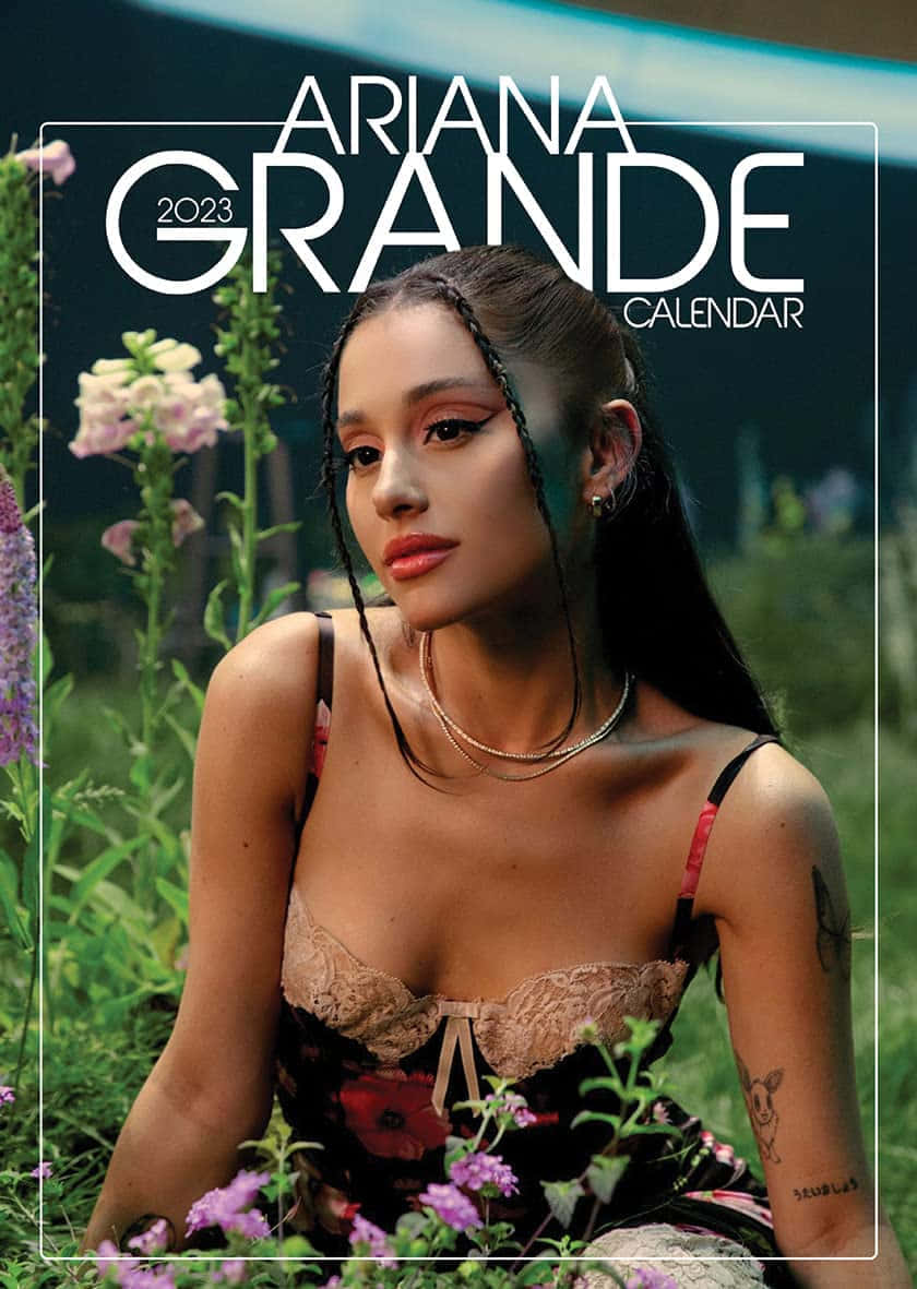 Ariana Grande Looks Absolutely Stunning