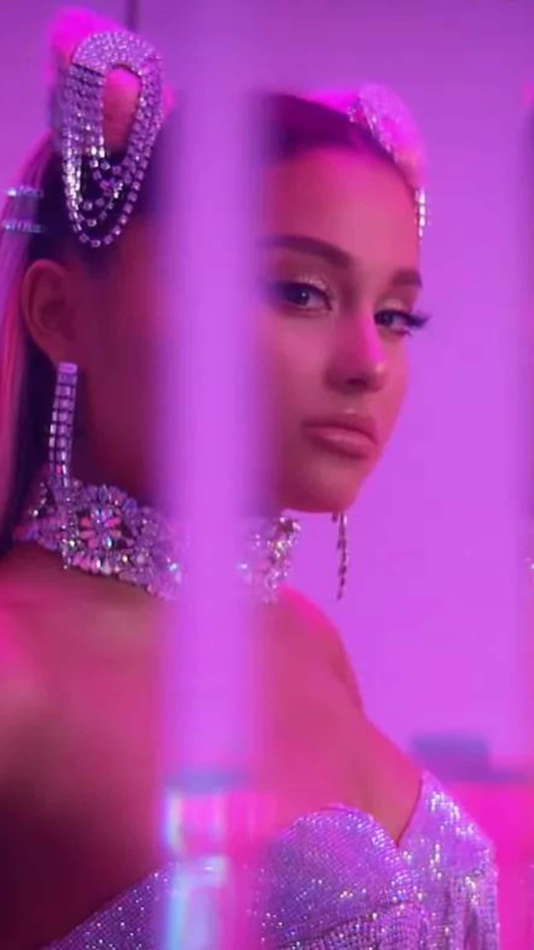 Ariana Grande Pink Glitter Wallpaper