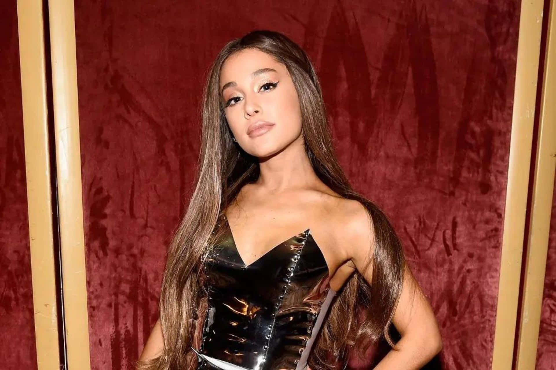 Ariana Grande Red Backdrop Wallpaper