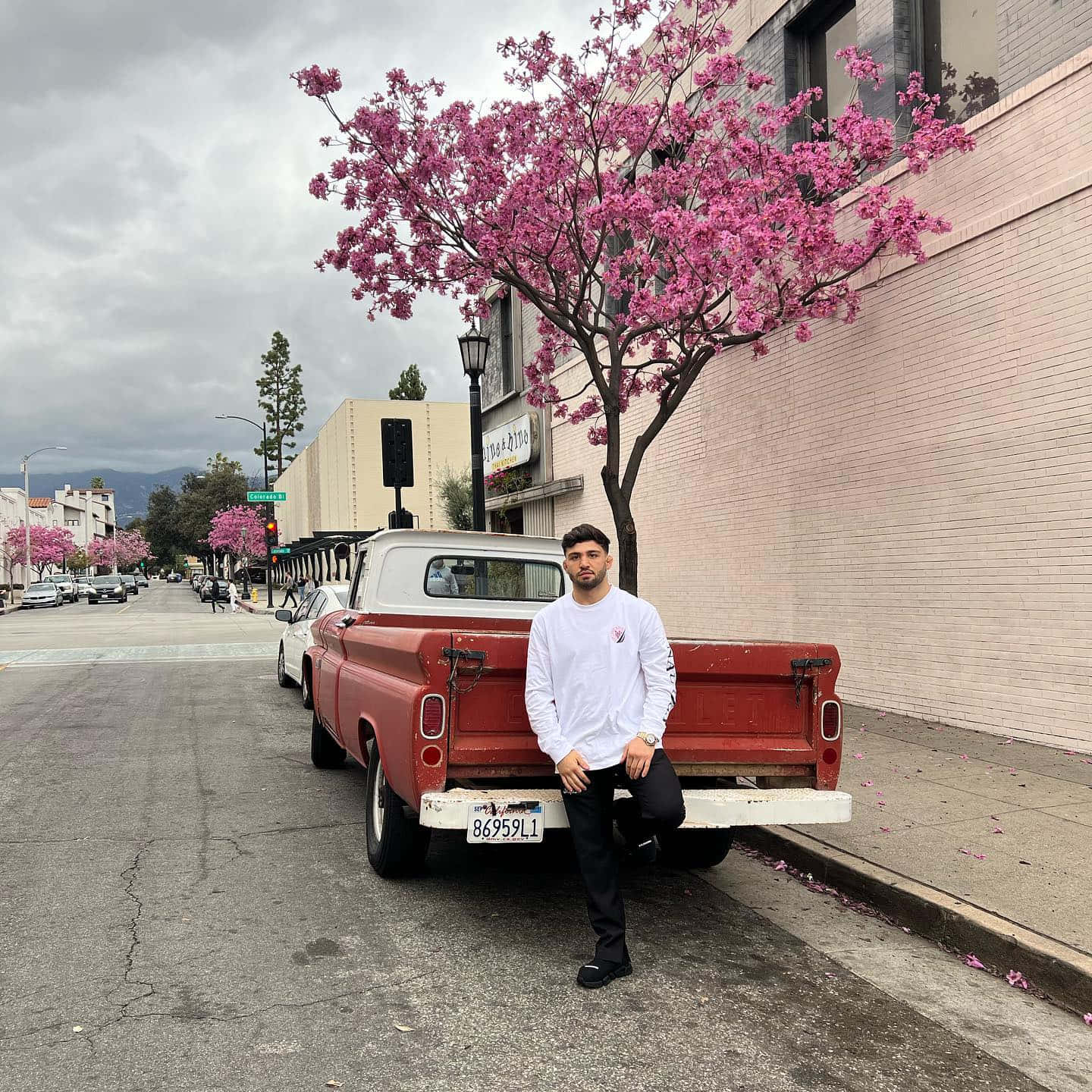 Arman Tsarukyan Leaning Against Pickup Truck Wallpaper