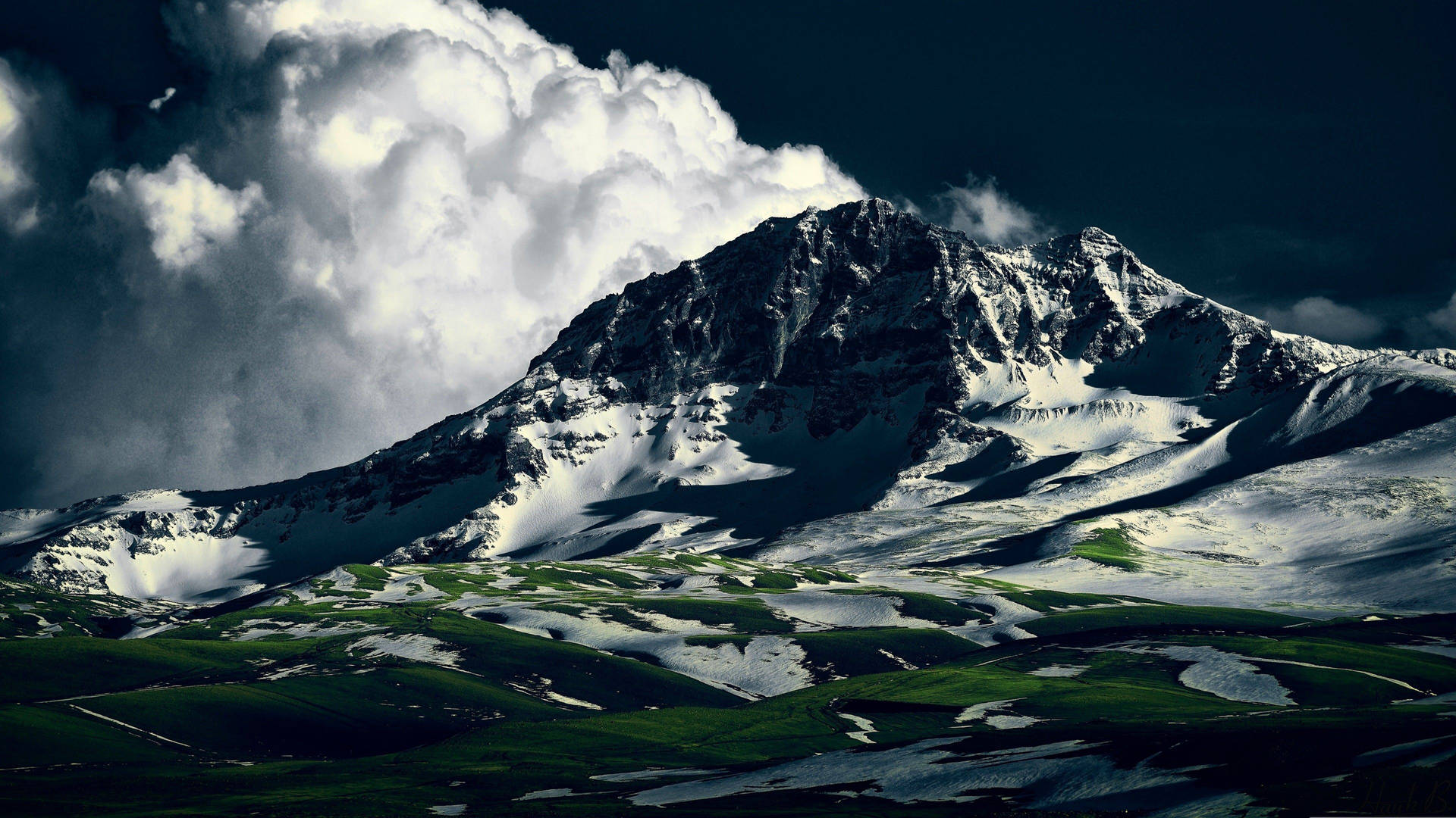 Armenia Mount Aragats