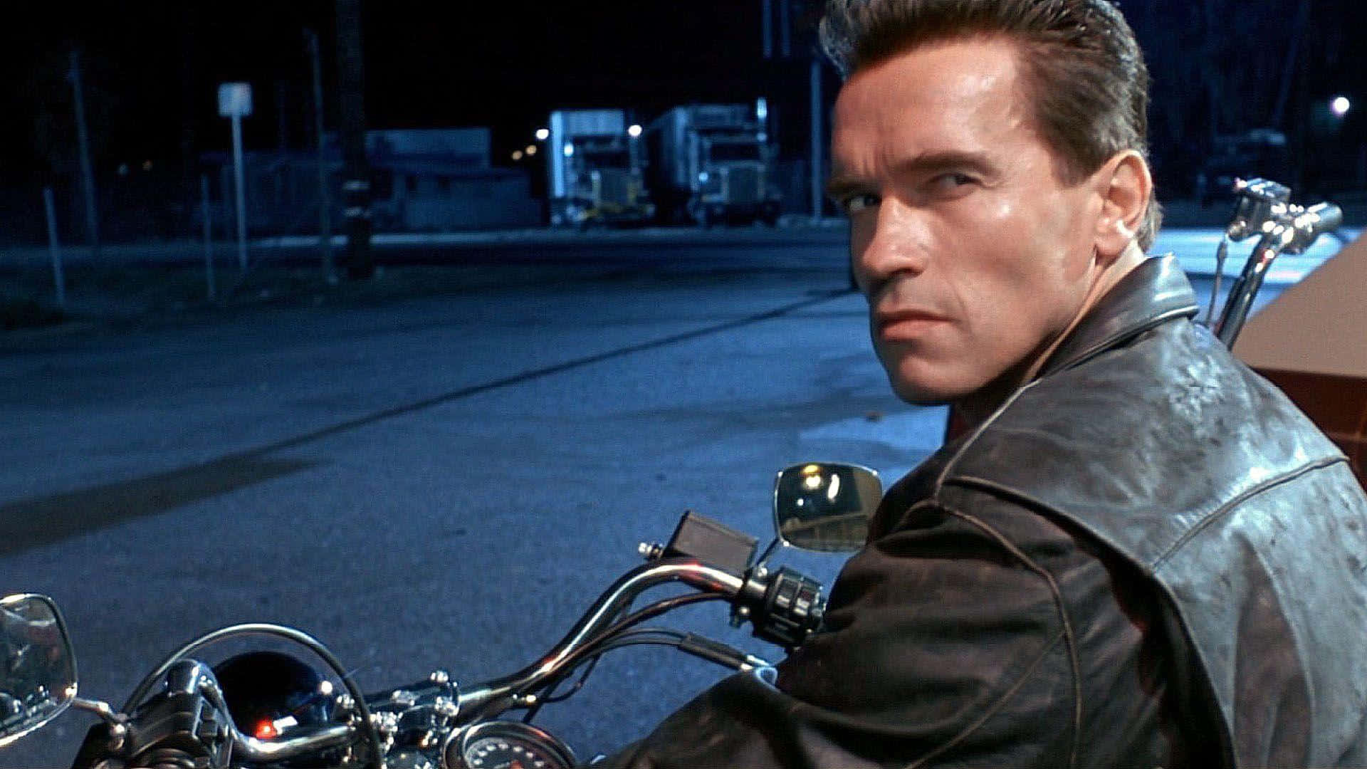 Arnoldschwarzenegger Bei Der Premiere Von Terminator 2: Tag Der Abrechnung.